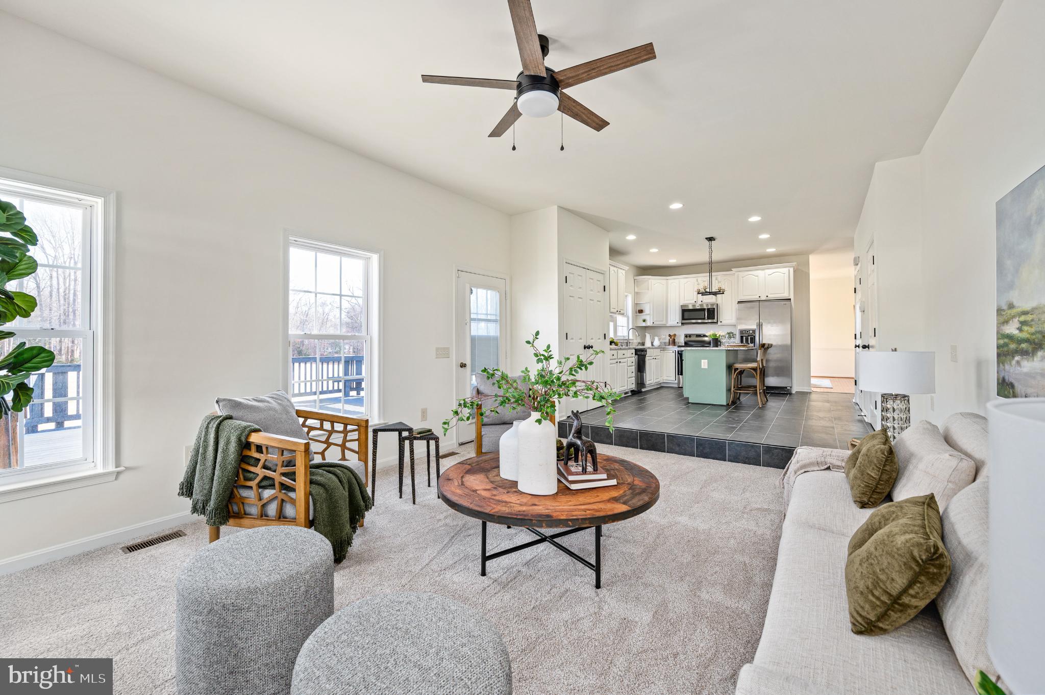 EQUESTRIAN ESTATES - Residential