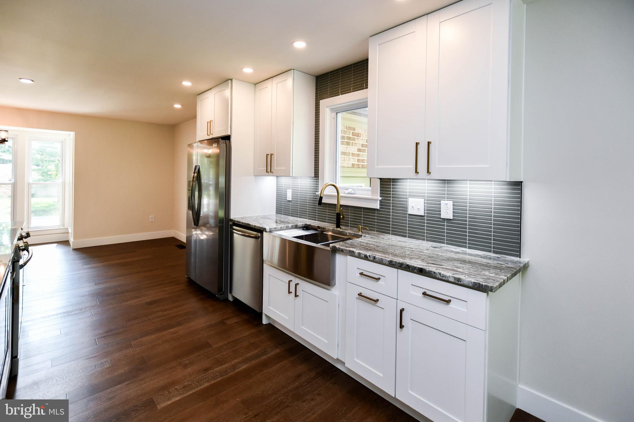 PARADISE ACRES - Residential Lease