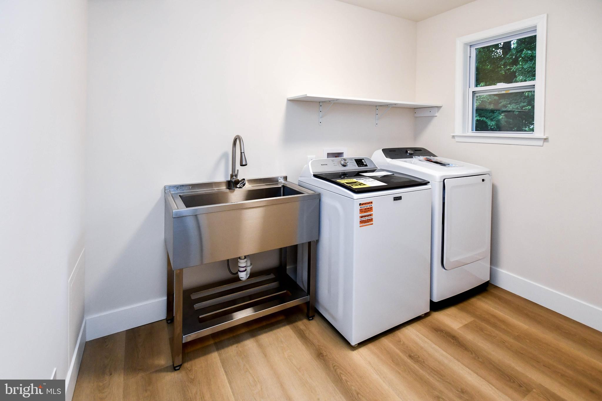 PARADISE ACRES - Residential Lease