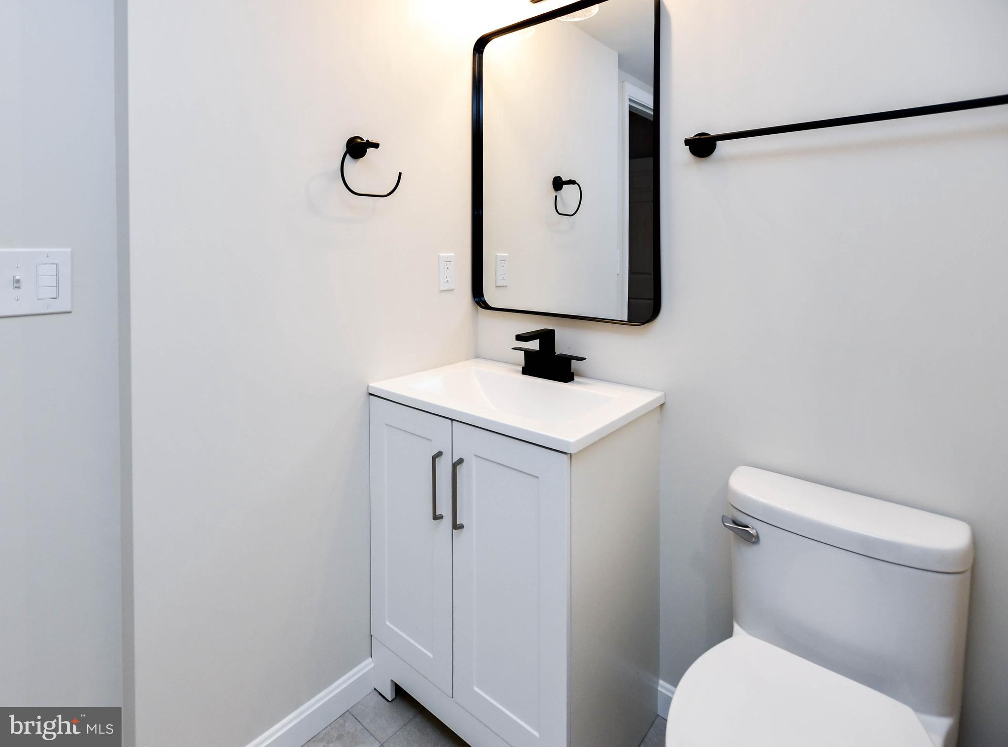 PARADISE ACRES - Residential Lease