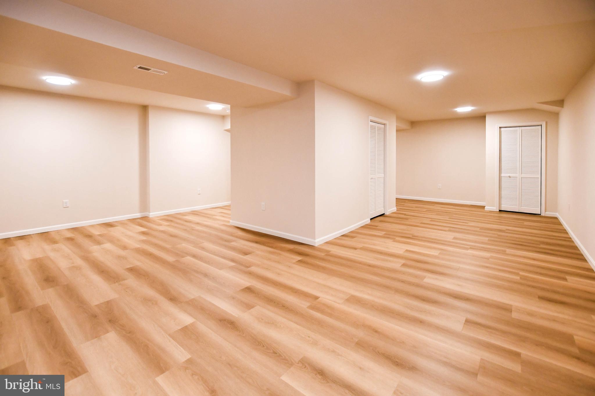 PARADISE ACRES - Residential Lease