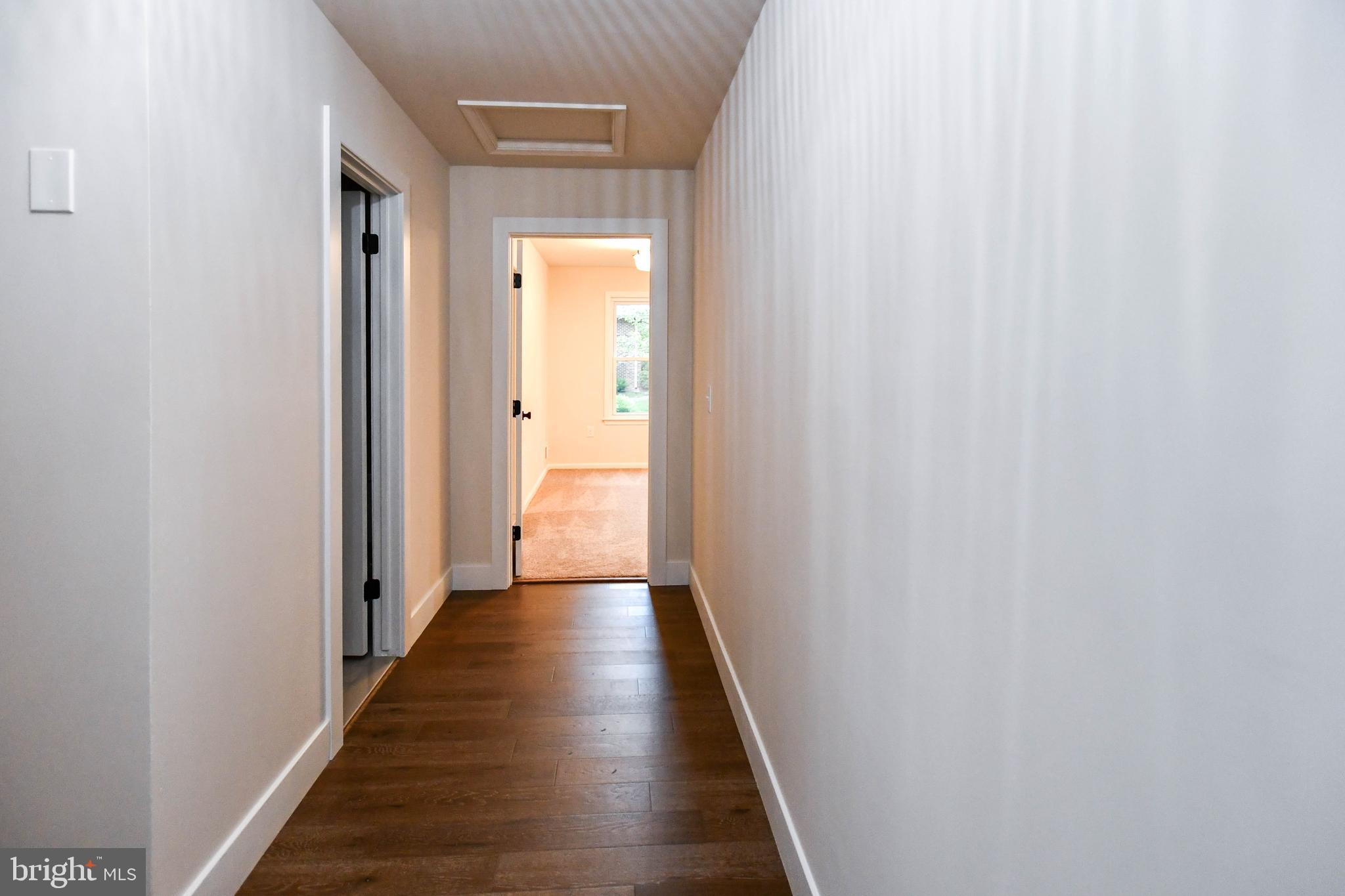 PARADISE ACRES - Residential Lease