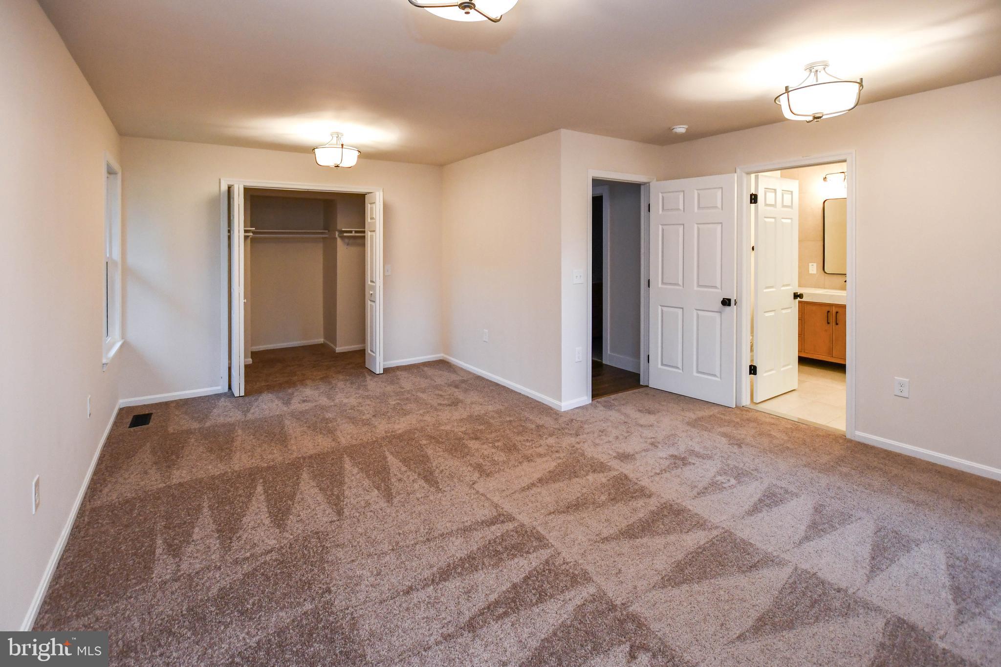 PARADISE ACRES - Residential Lease