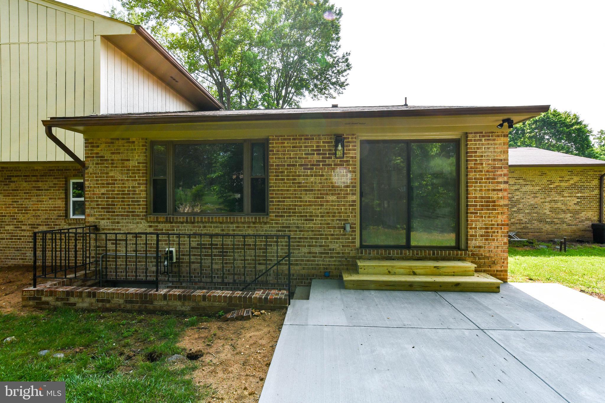 PARADISE ACRES - Residential Lease