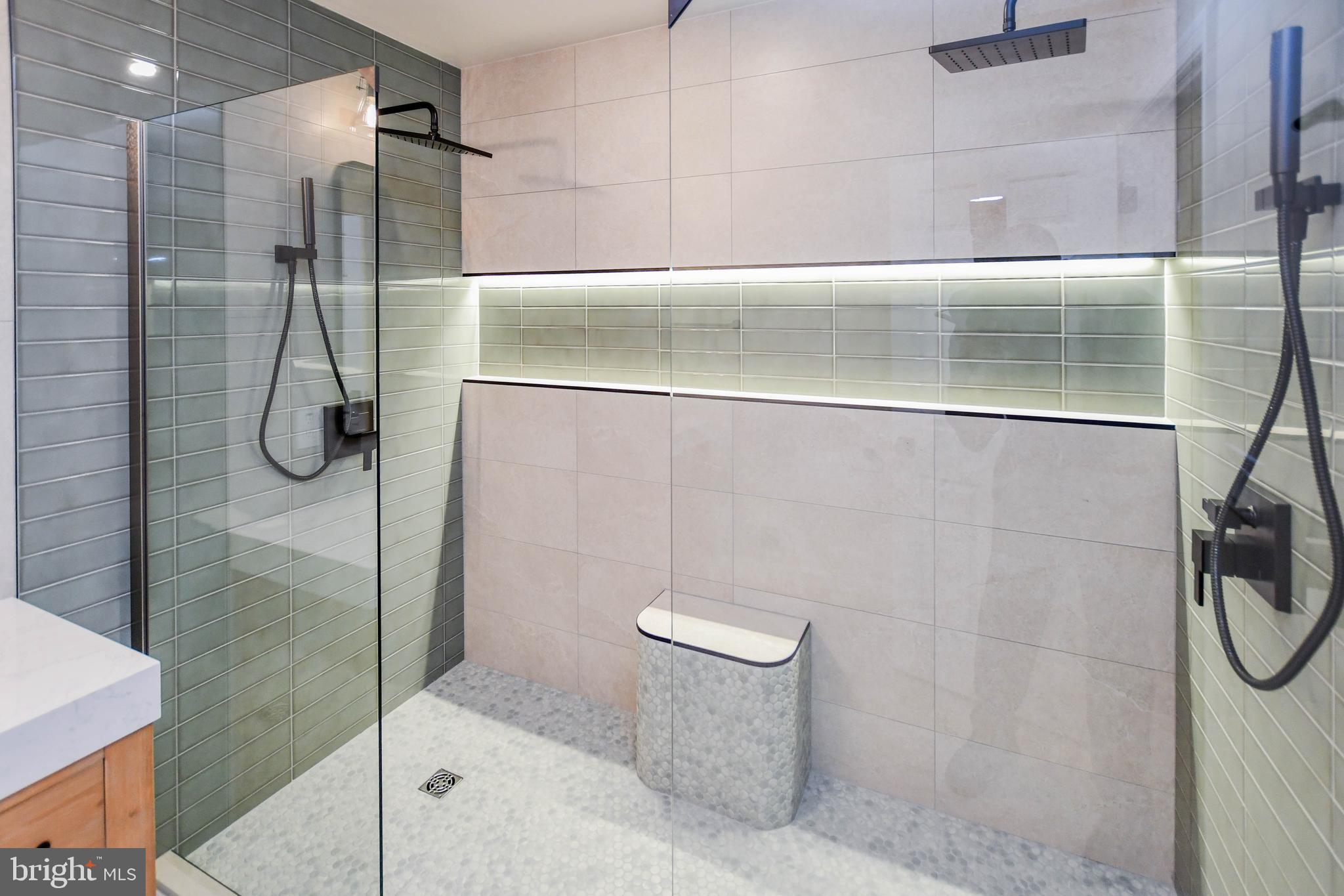 PARADISE ACRES - Residential Lease