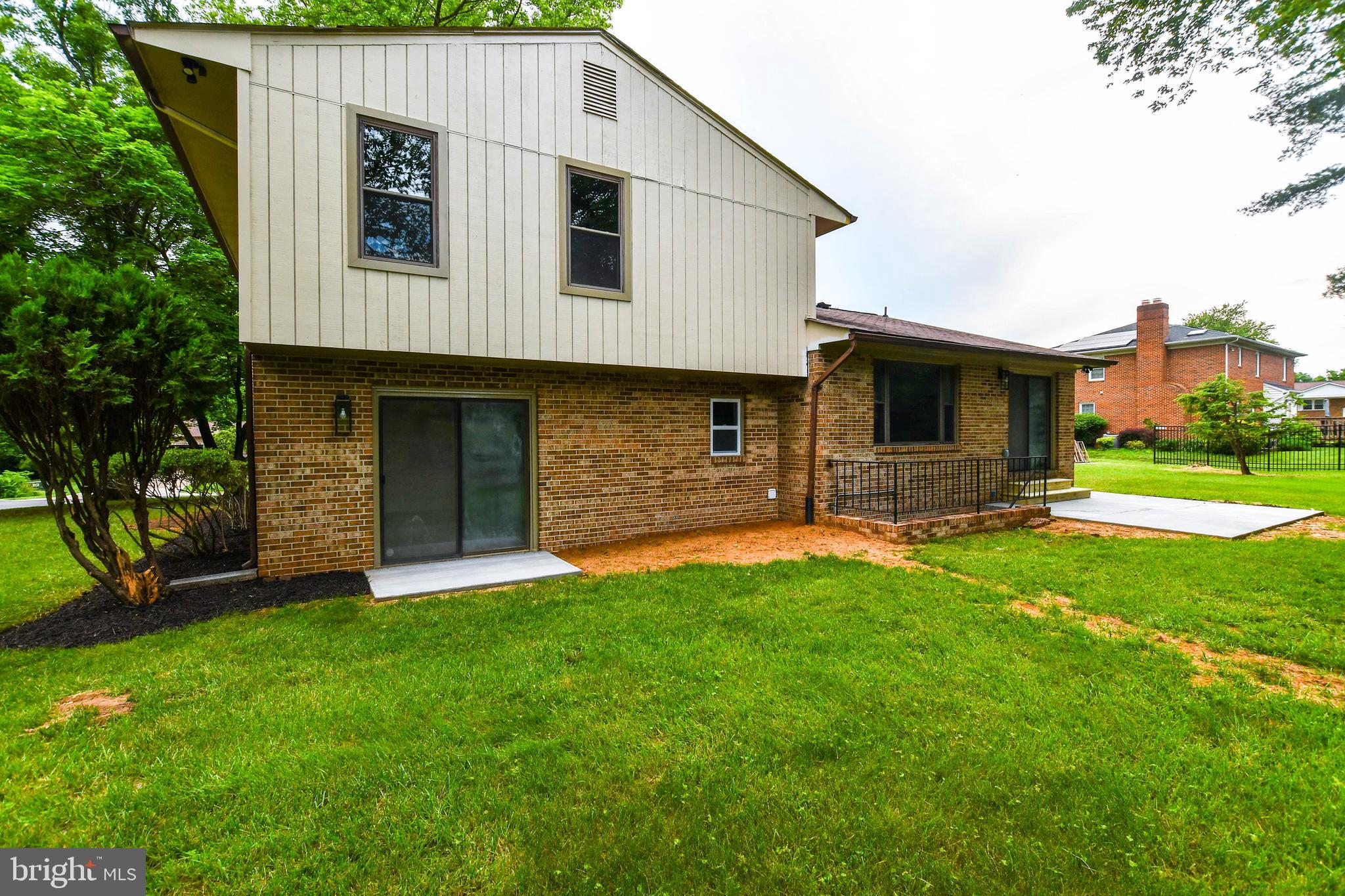 PARADISE ACRES - Residential Lease