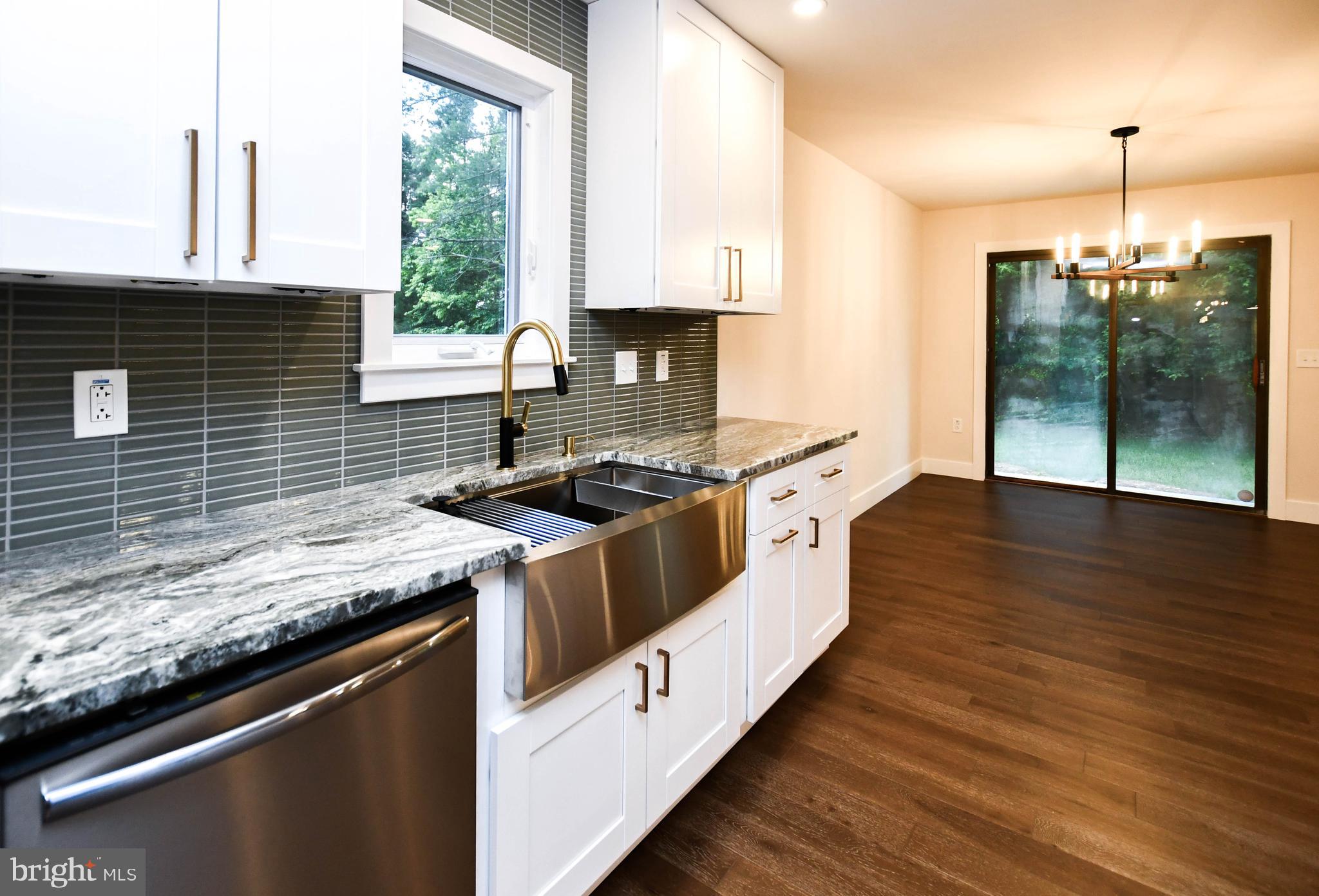 PARADISE ACRES - Residential Lease