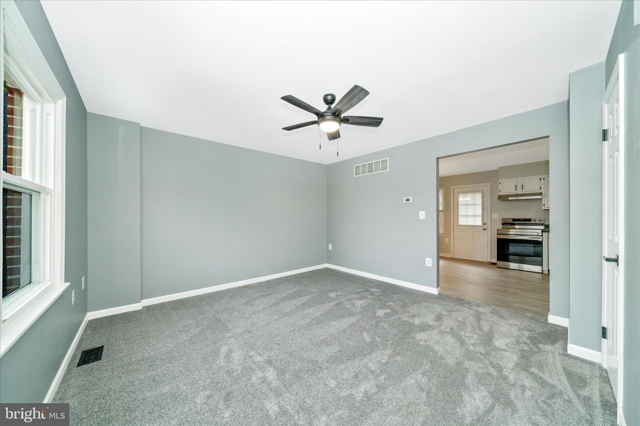 WINDY KNOLL - Residential