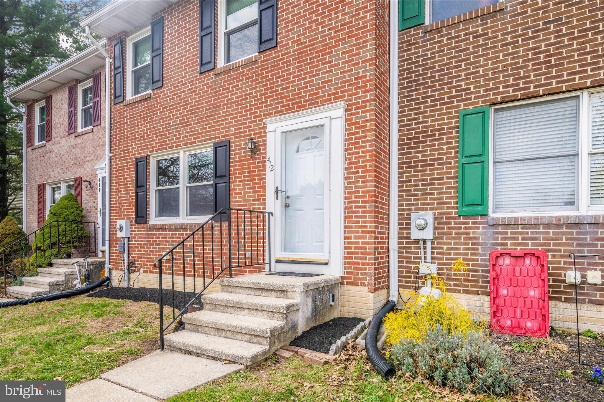 WINDY KNOLL - Residential