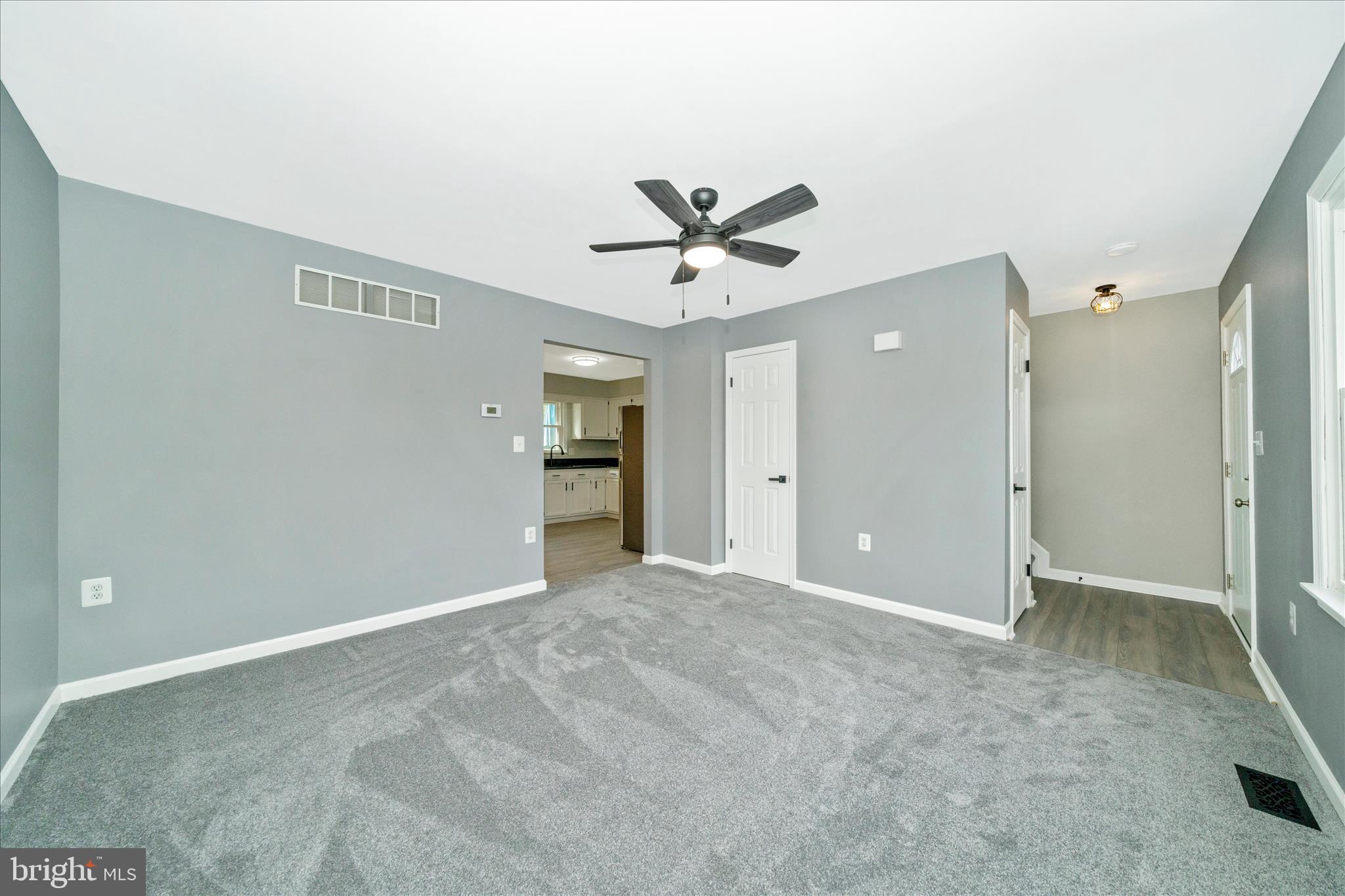 WINDY KNOLL - Residential