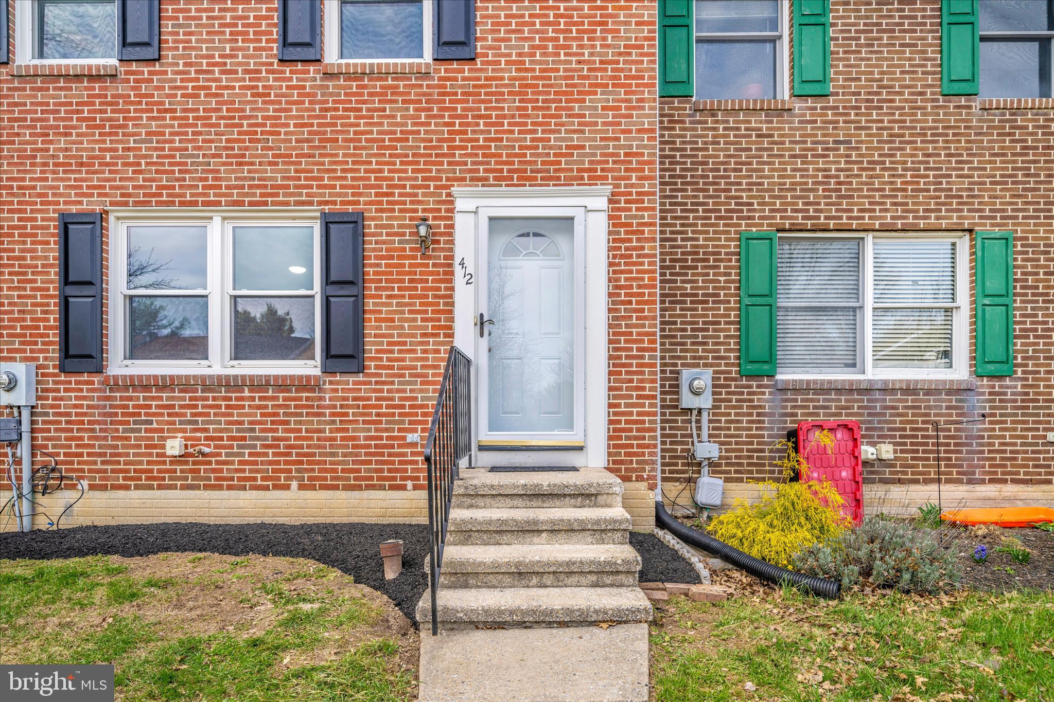 WINDY KNOLL - Residential