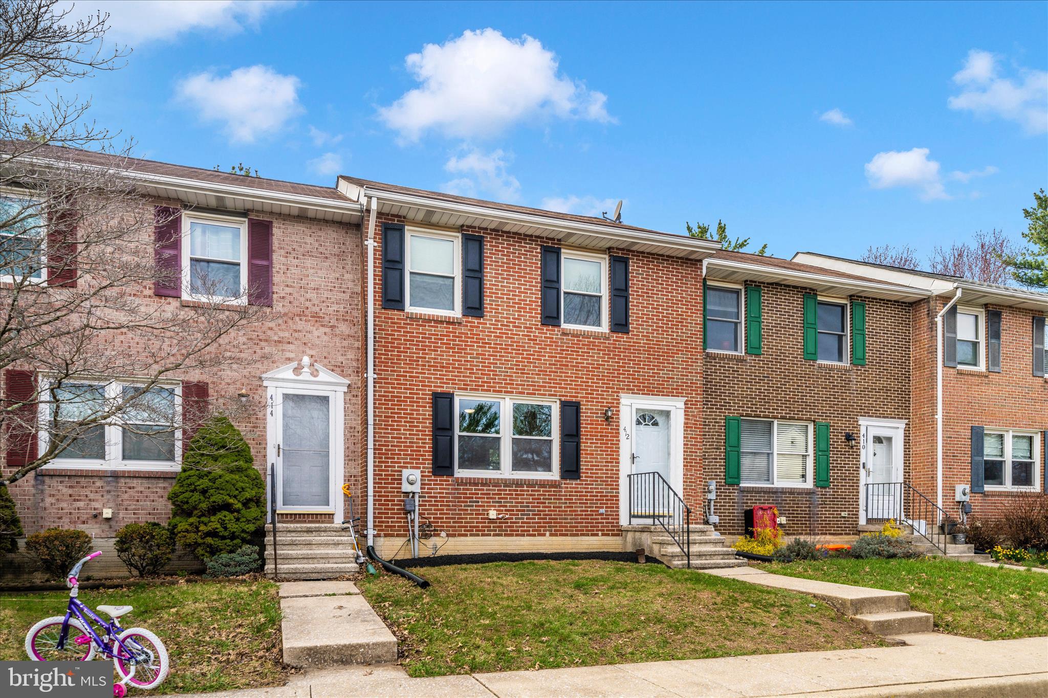 WINDY KNOLL - Residential