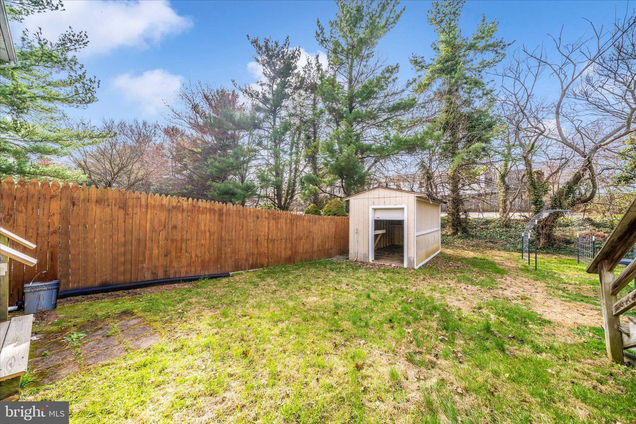 WINDY KNOLL - Residential