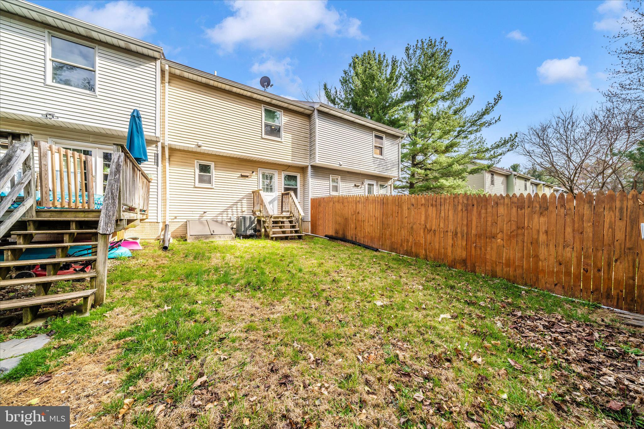 WINDY KNOLL - Residential