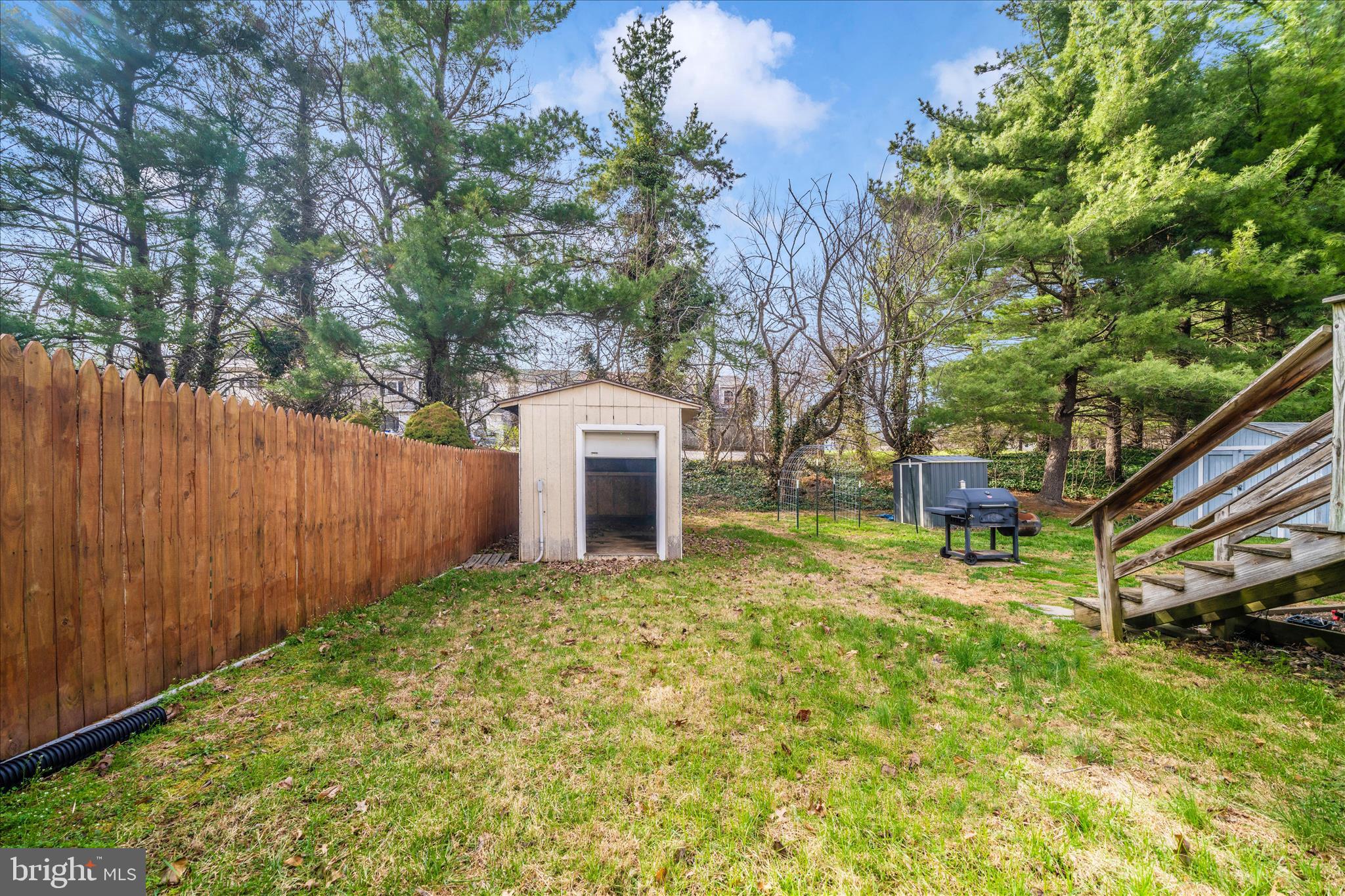 WINDY KNOLL - Residential