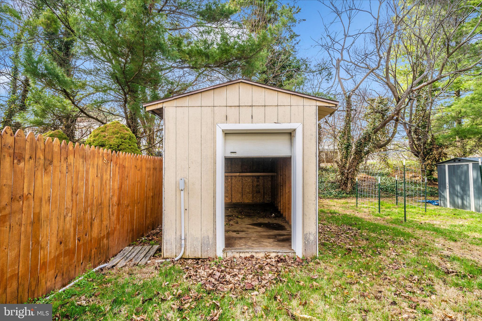 WINDY KNOLL - Residential