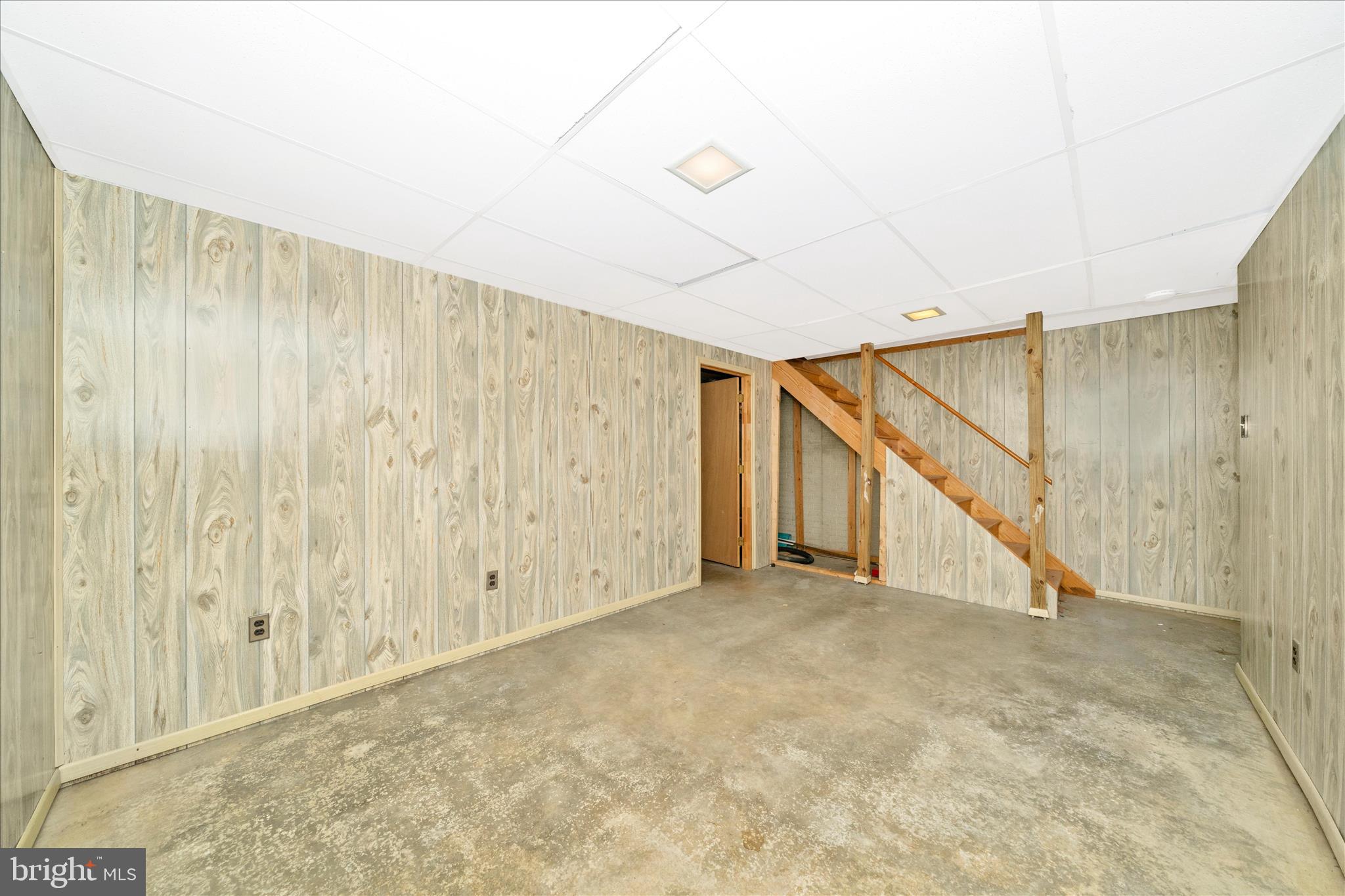 WINDY KNOLL - Residential