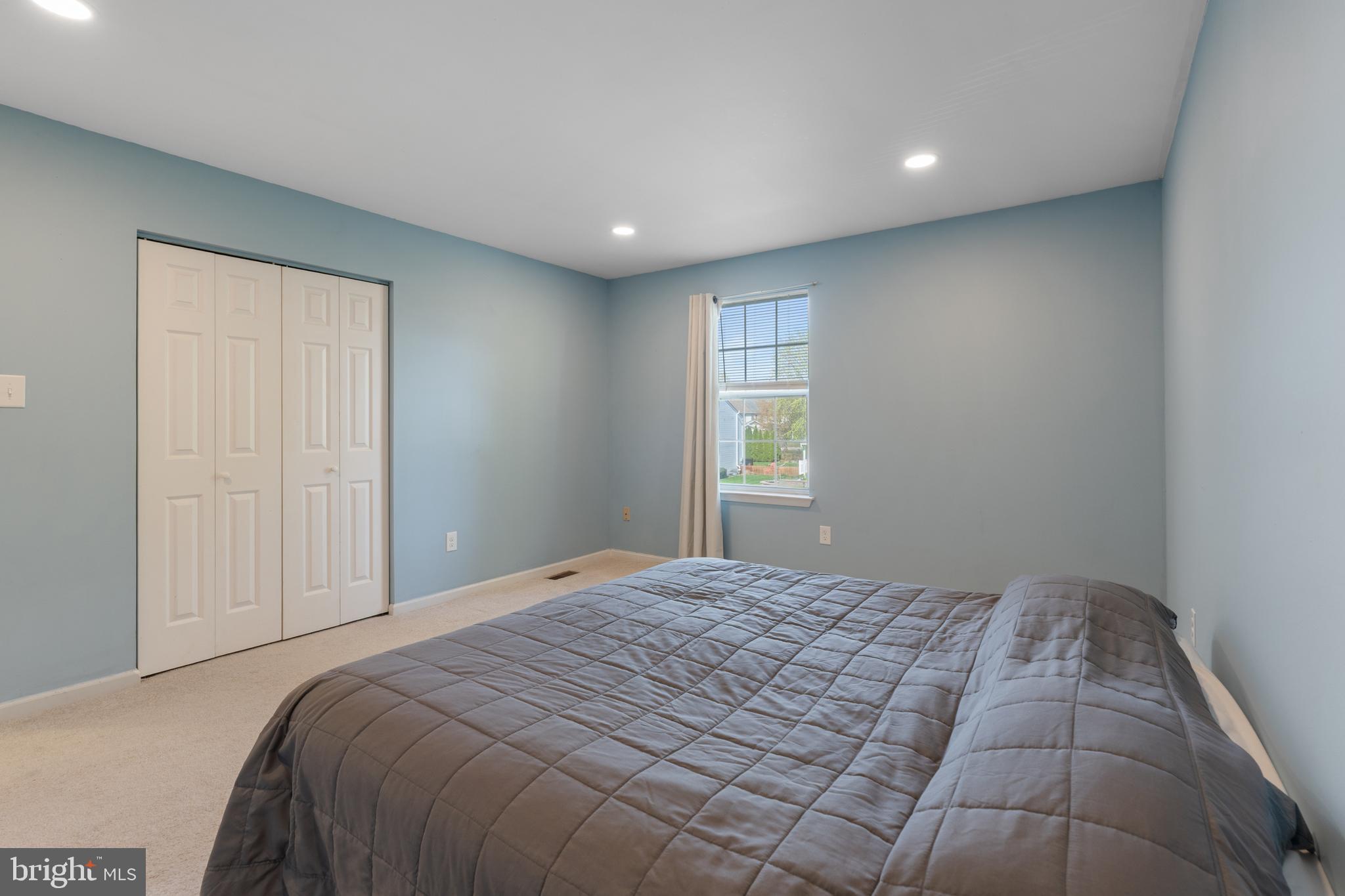 STRAWBERRY FIELDS - Residential