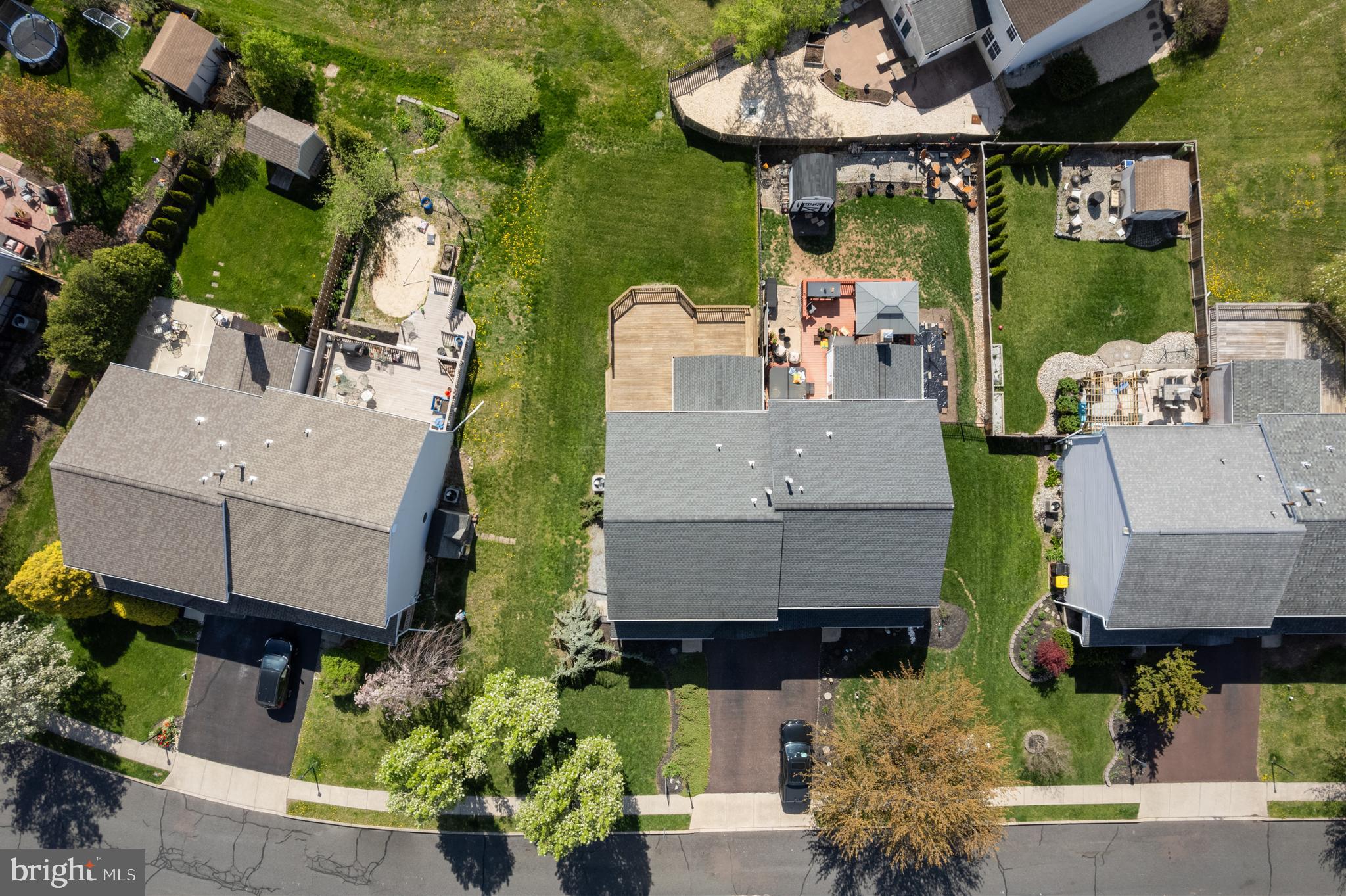 STRAWBERRY FIELDS - Residential