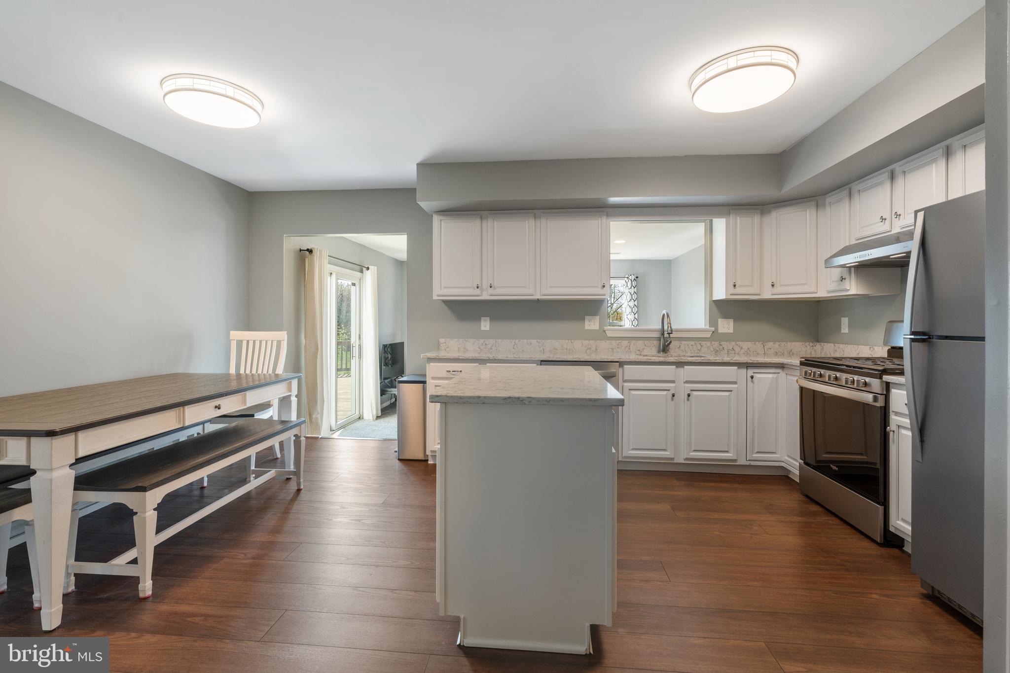 STRAWBERRY FIELDS - Residential