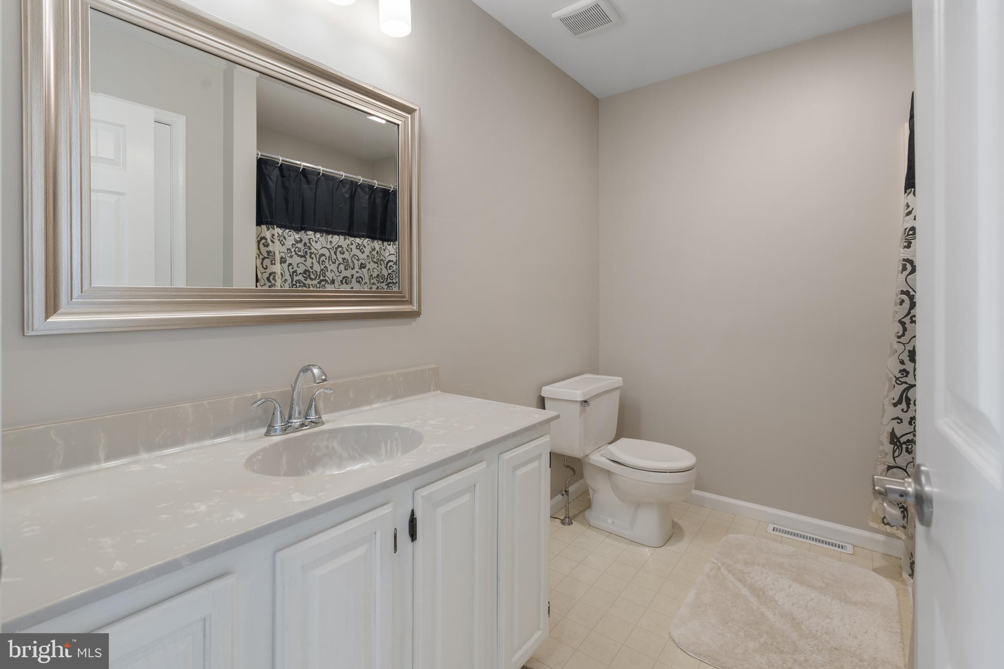 STRAWBERRY FIELDS - Residential