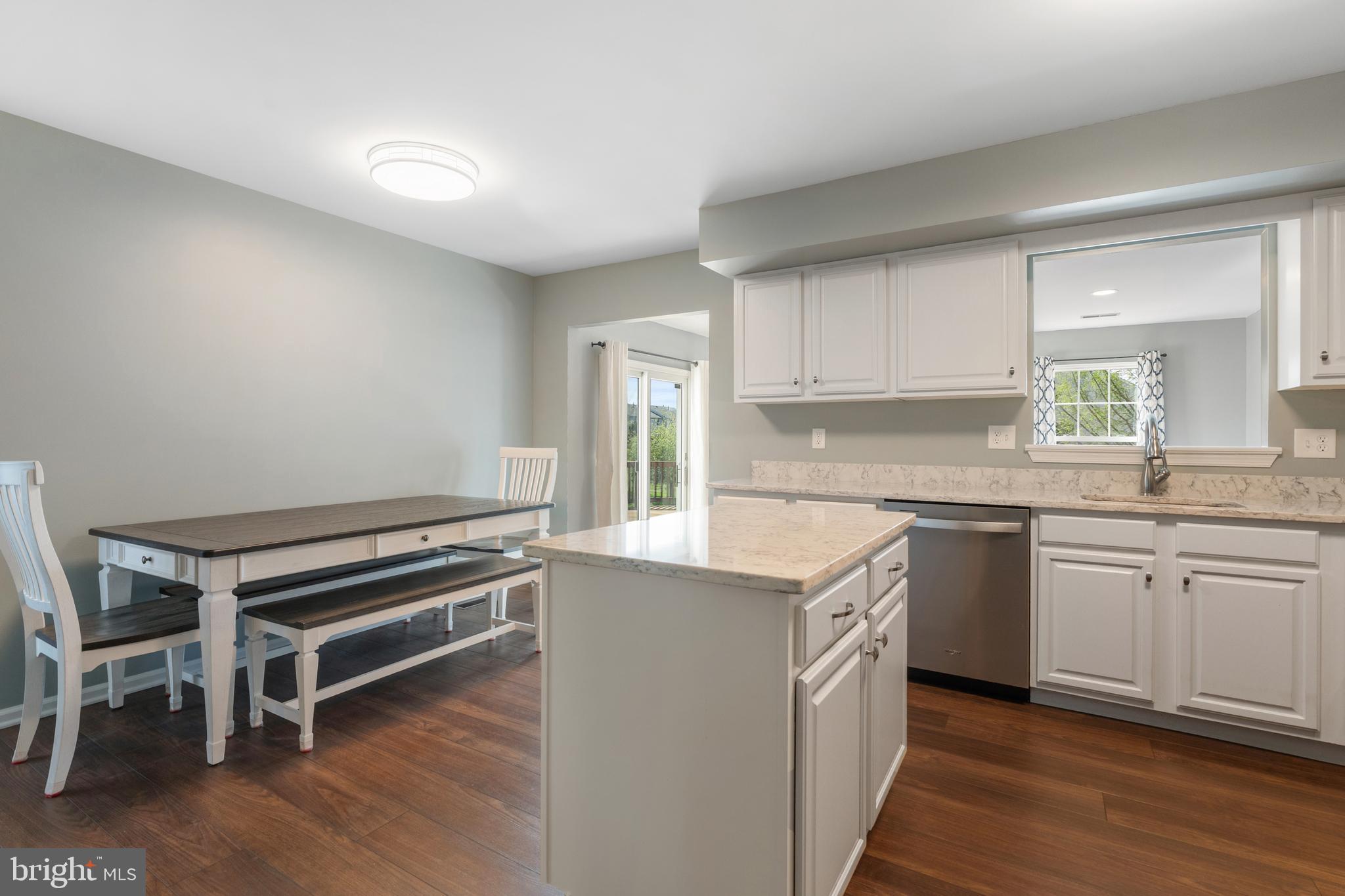 STRAWBERRY FIELDS - Residential