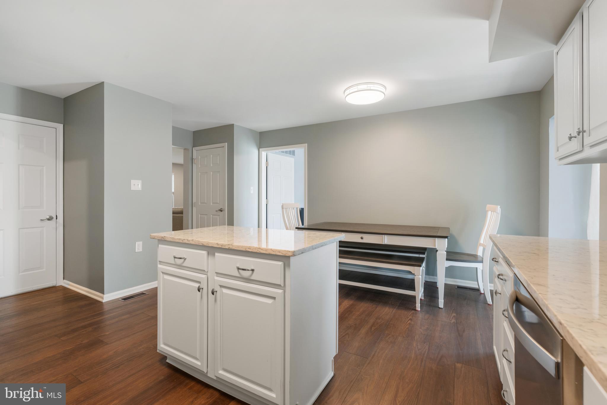 STRAWBERRY FIELDS - Residential