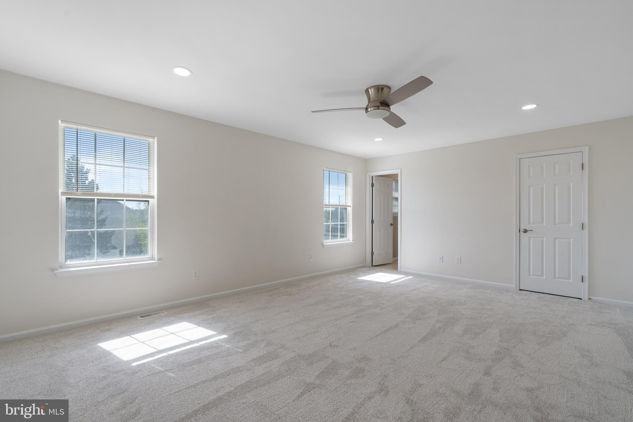 STRAWBERRY FIELDS - Residential