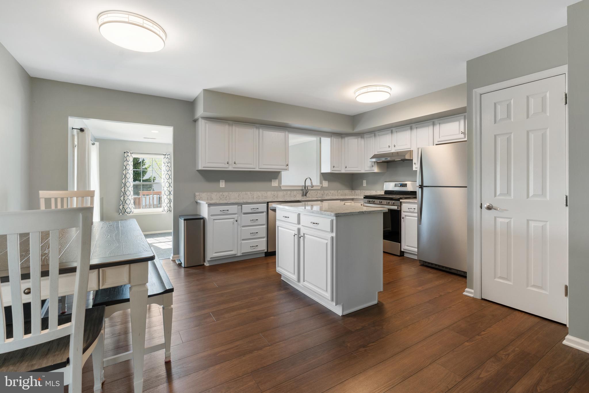 STRAWBERRY FIELDS - Residential