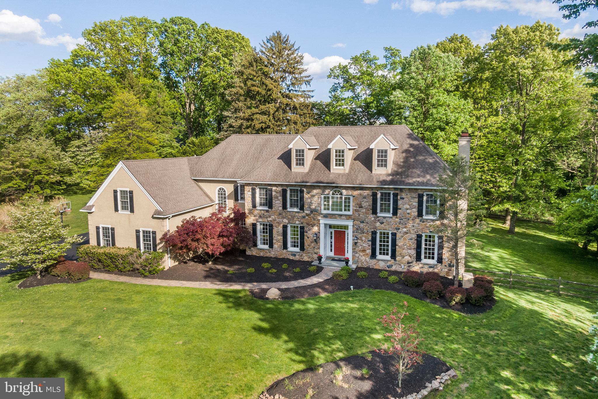 YELLOW SPRINGS EST - Residential