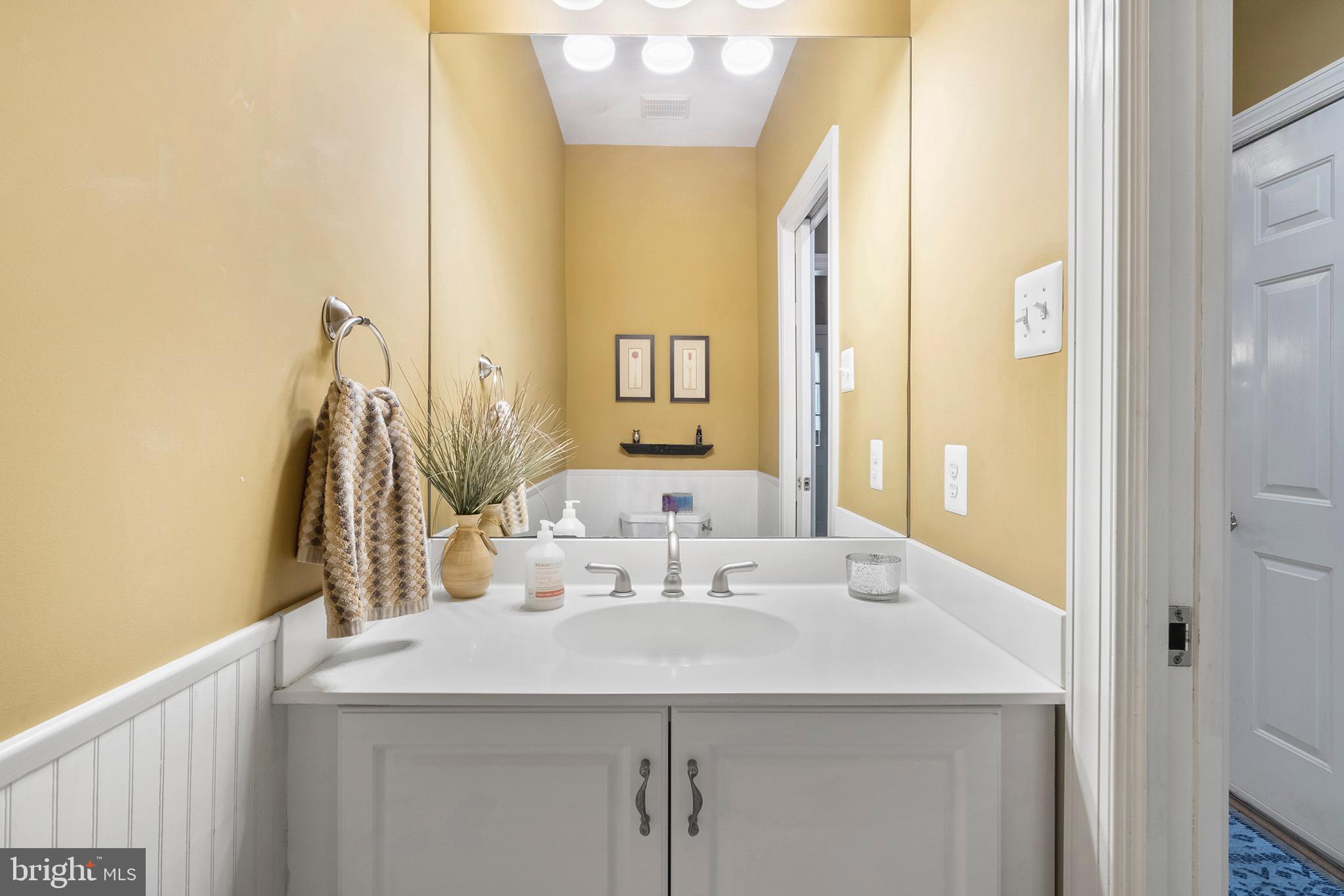 YELLOW SPRINGS EST - Residential