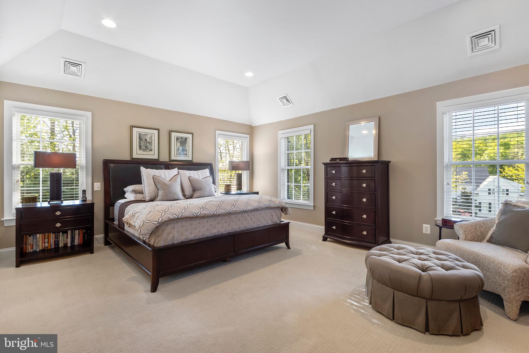 YELLOW SPRINGS EST - Residential