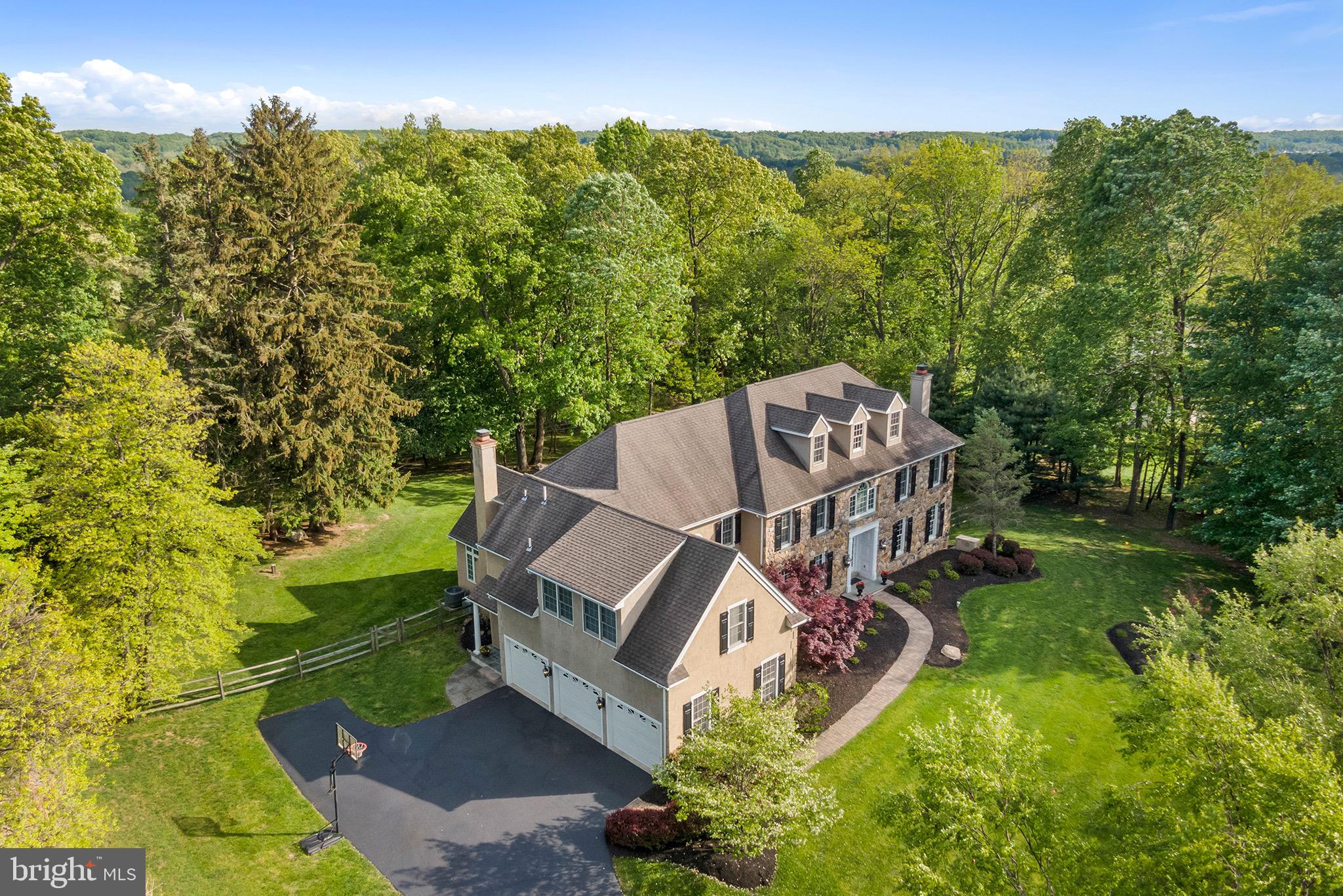 YELLOW SPRINGS EST - Residential