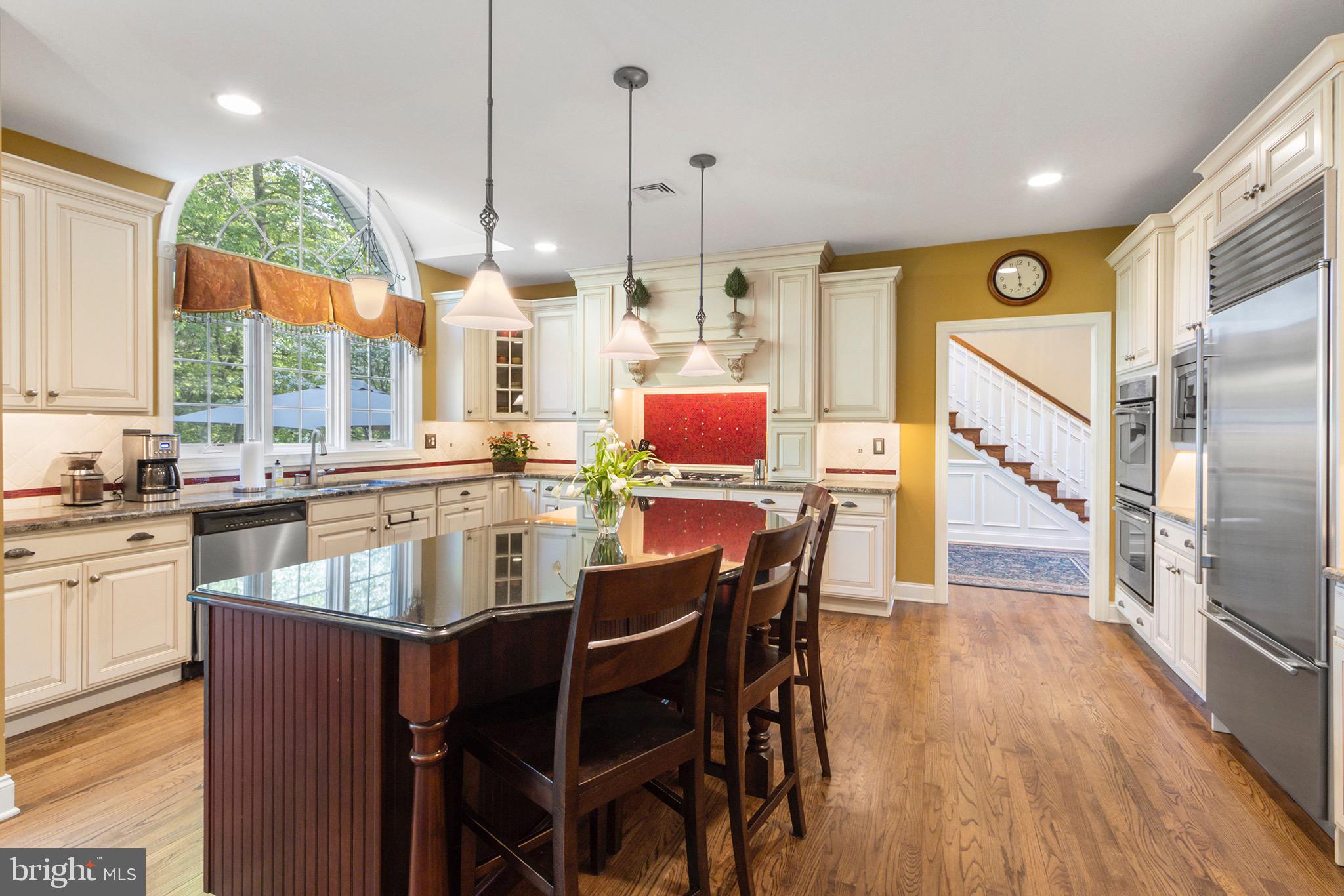 YELLOW SPRINGS EST - Residential