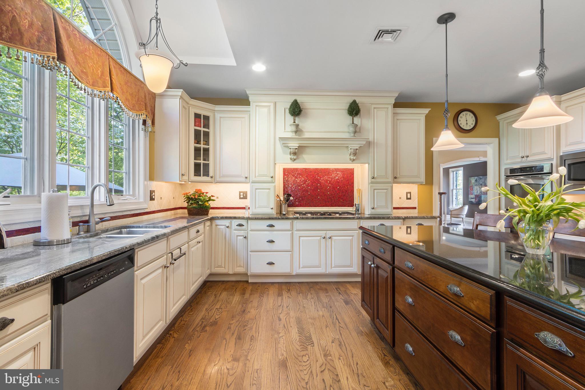 YELLOW SPRINGS EST - Residential