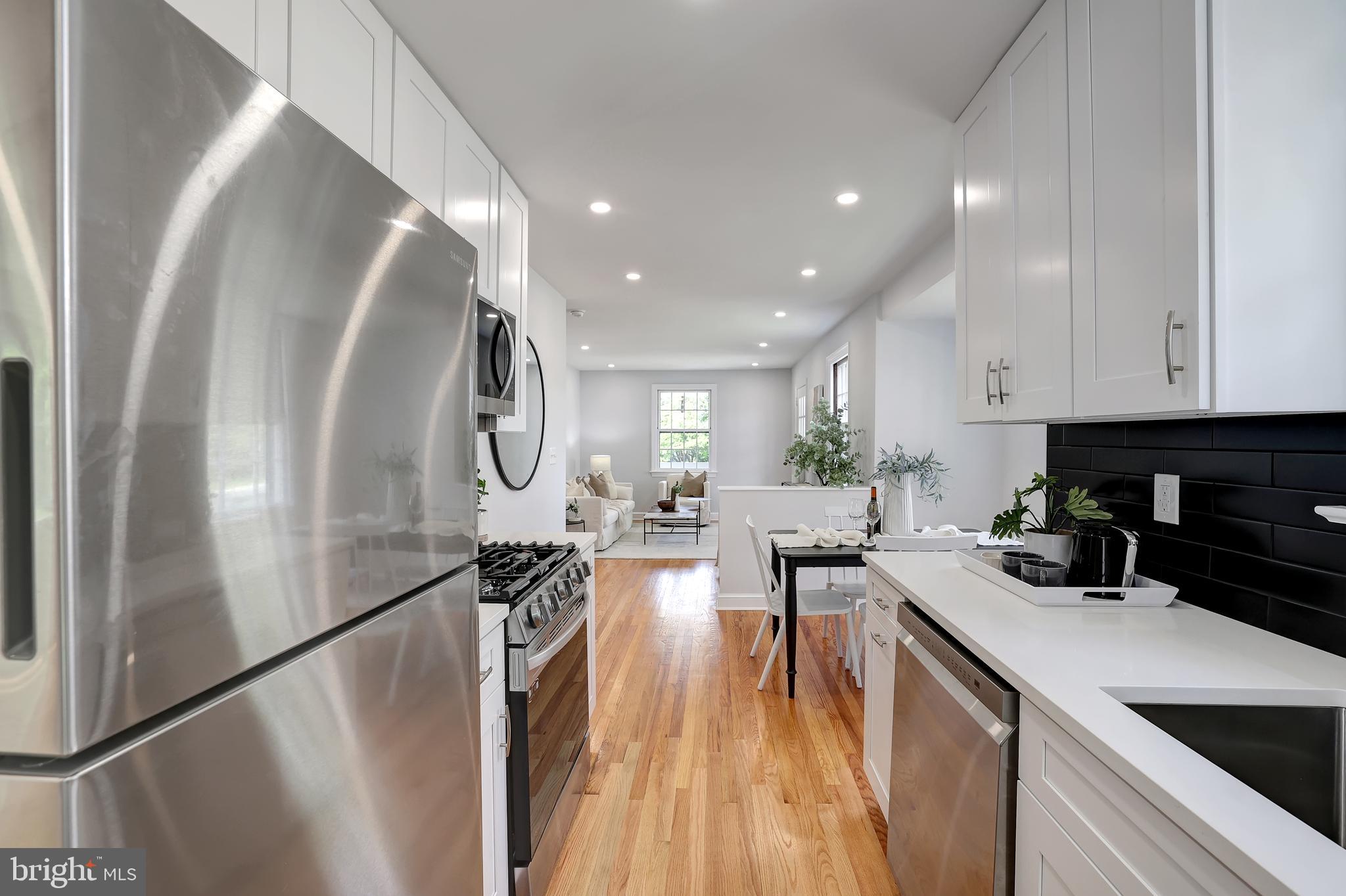 ARGYLE CLUB ESTATES - Residential Lease