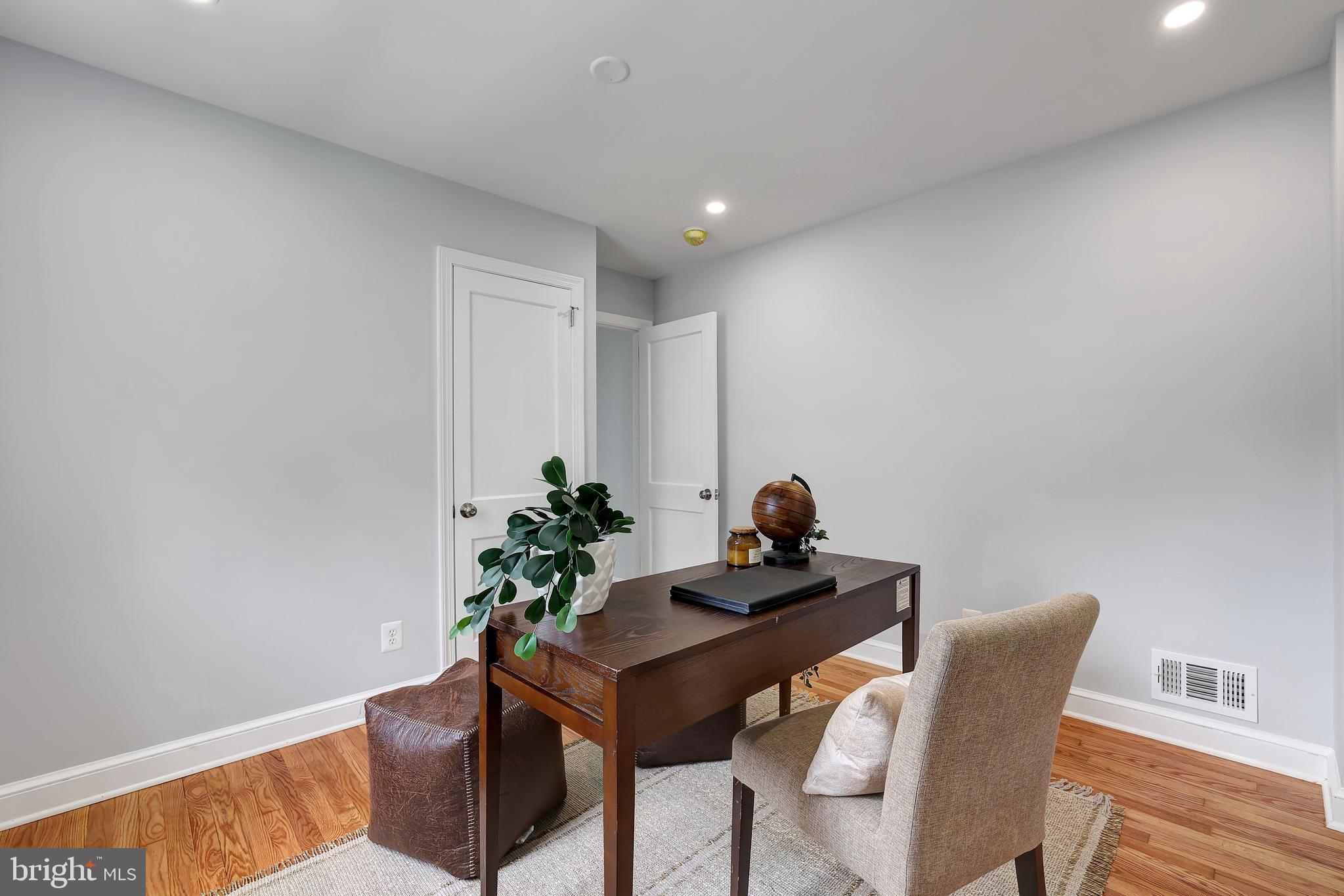 ARGYLE CLUB ESTATES - Residential Lease