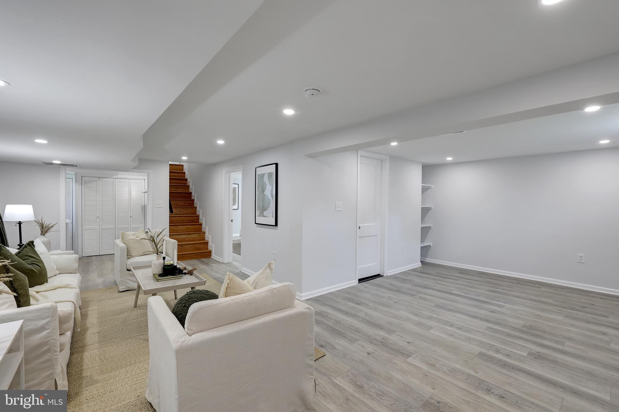 ARGYLE CLUB ESTATES - Residential Lease