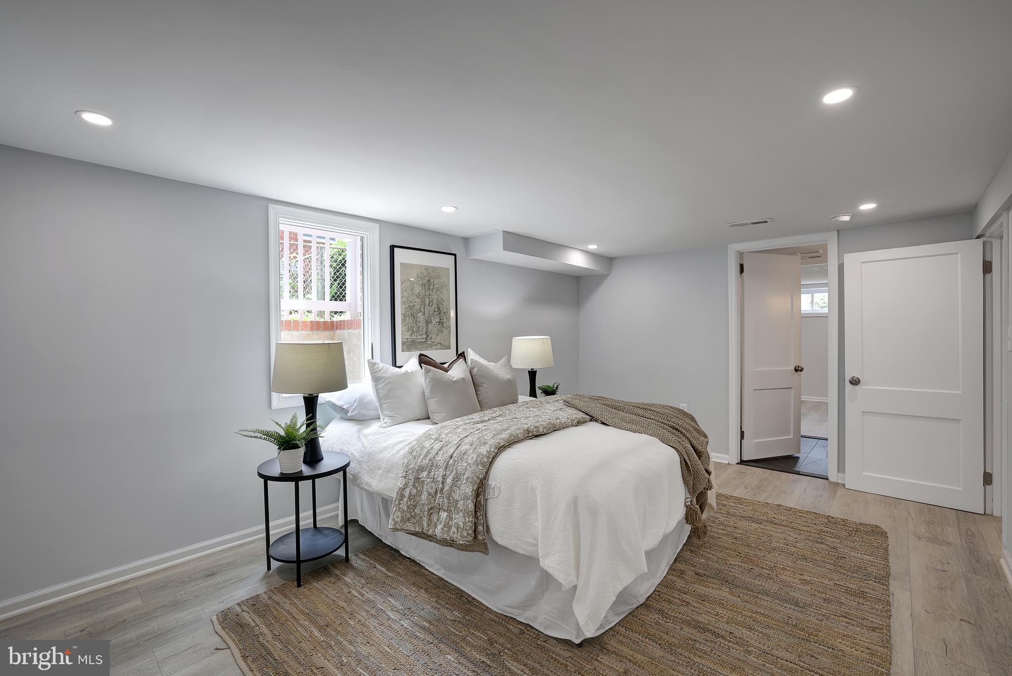 ARGYLE CLUB ESTATES - Residential Lease