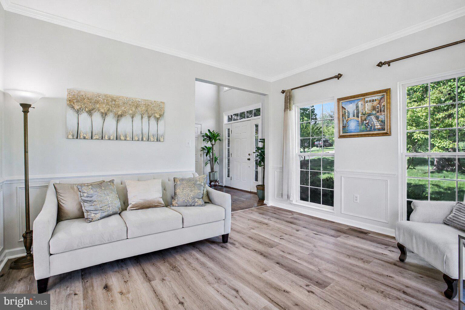 JONATHANS DELIGHT - Residential