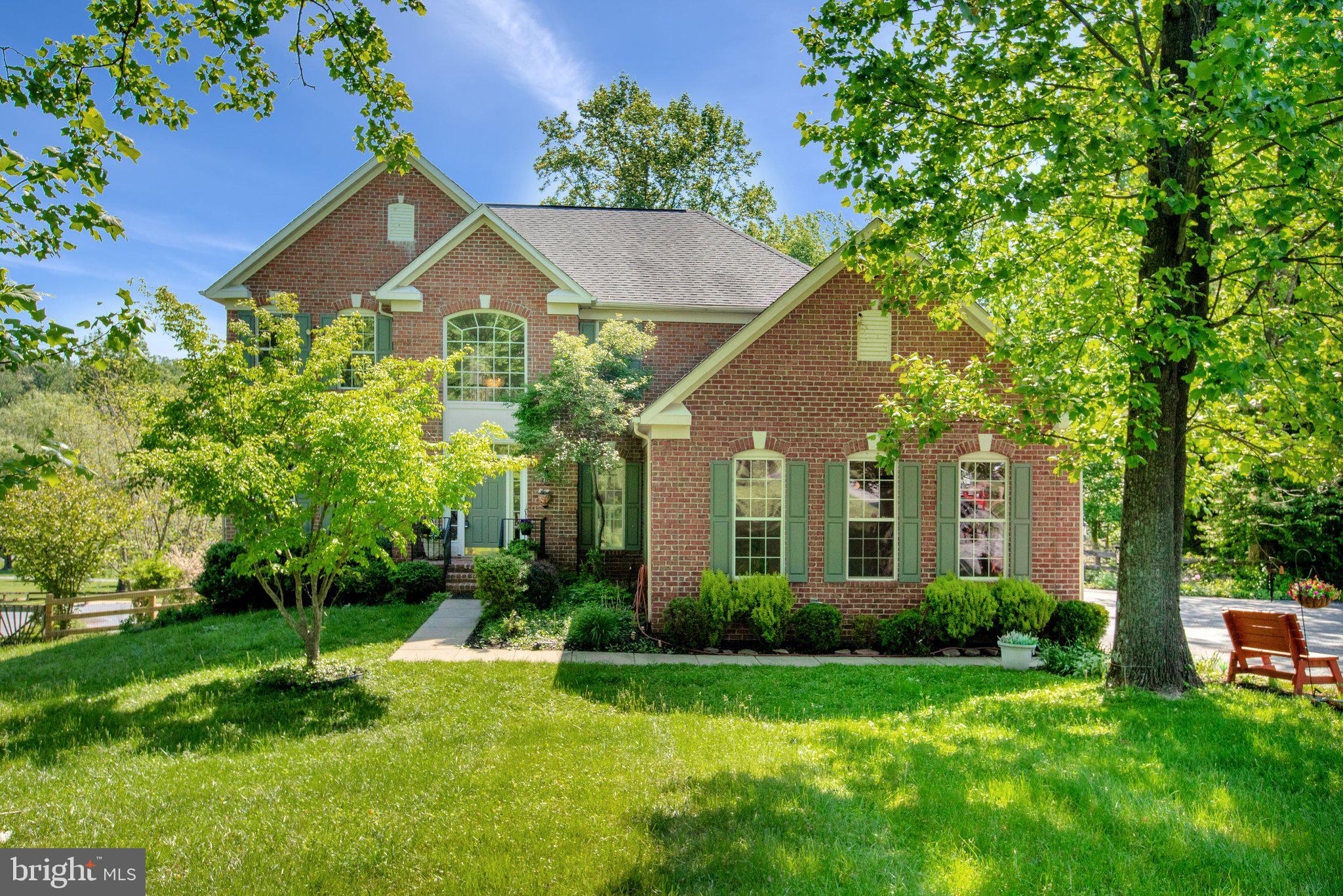 JONATHANS DELIGHT - Residential
