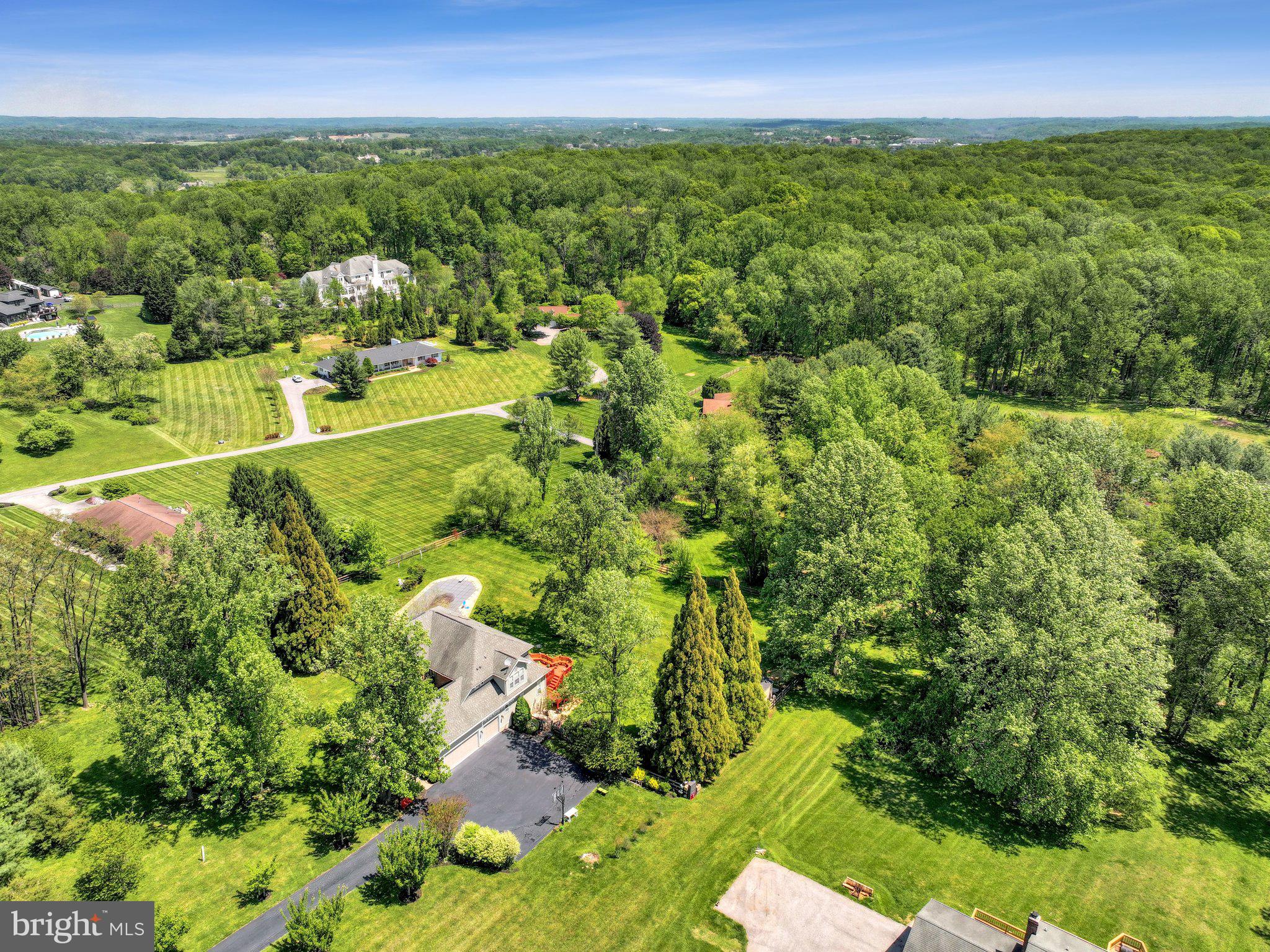 JONATHANS DELIGHT - Residential