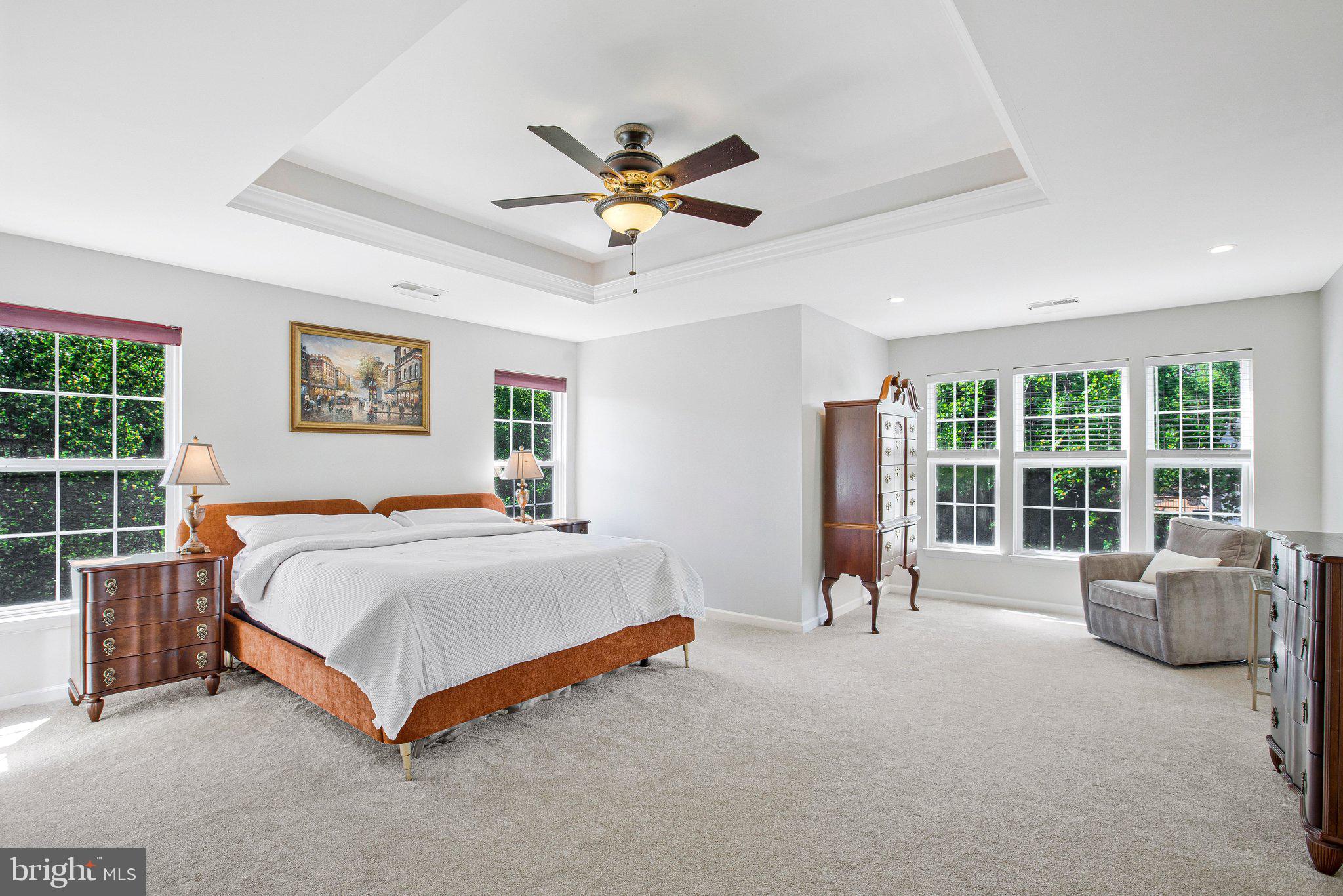 JONATHANS DELIGHT - Residential