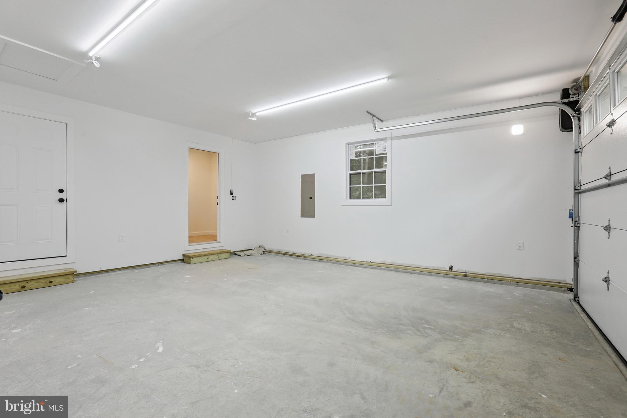 STRATFORD HARBOUR - Residential