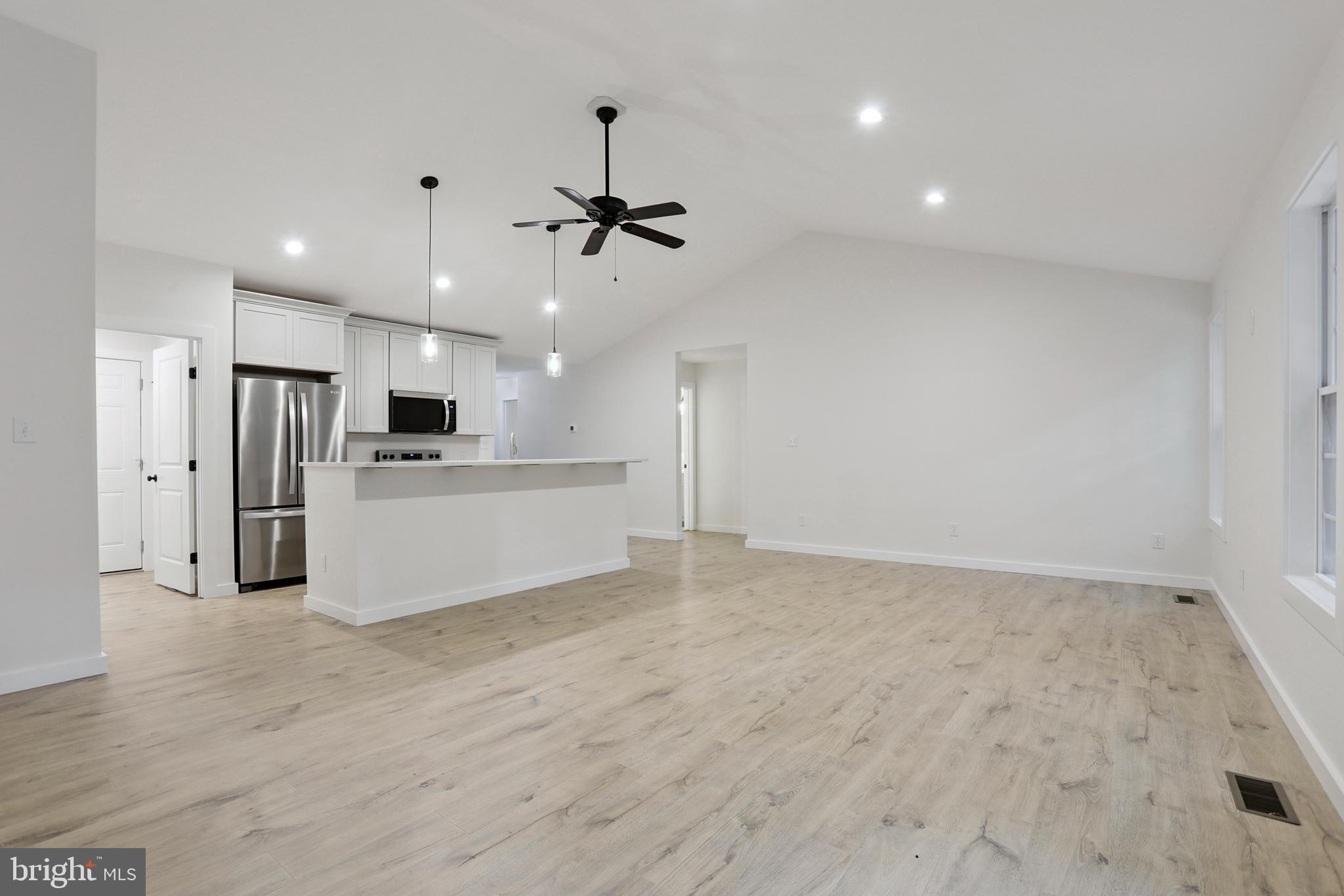 STRATFORD HARBOUR - Residential