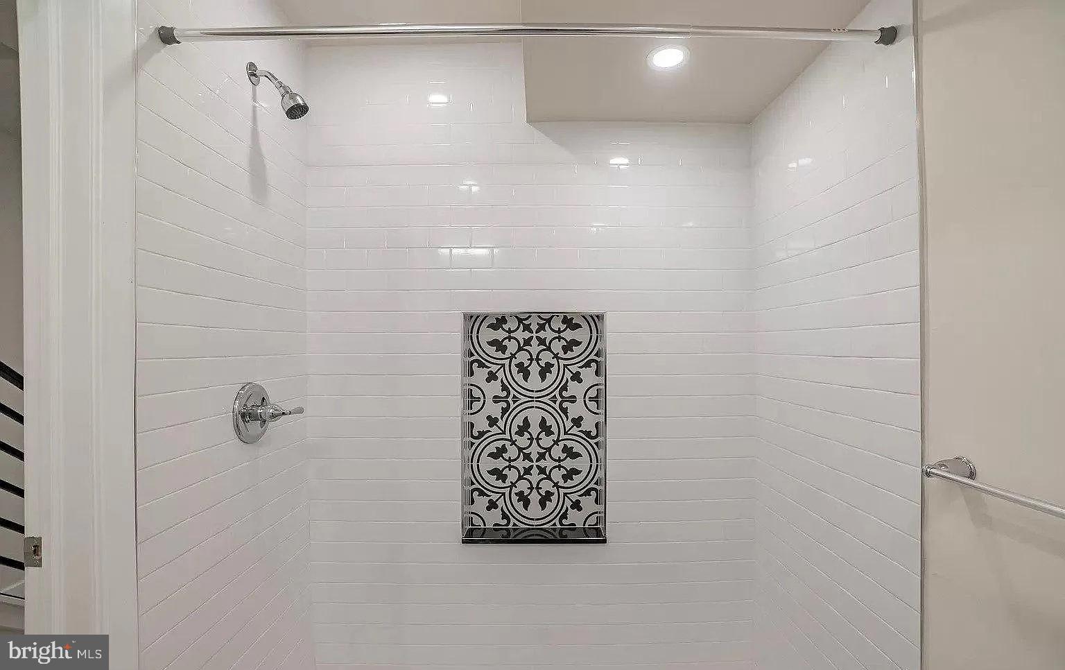 POINT BREEZE - Residential Lease