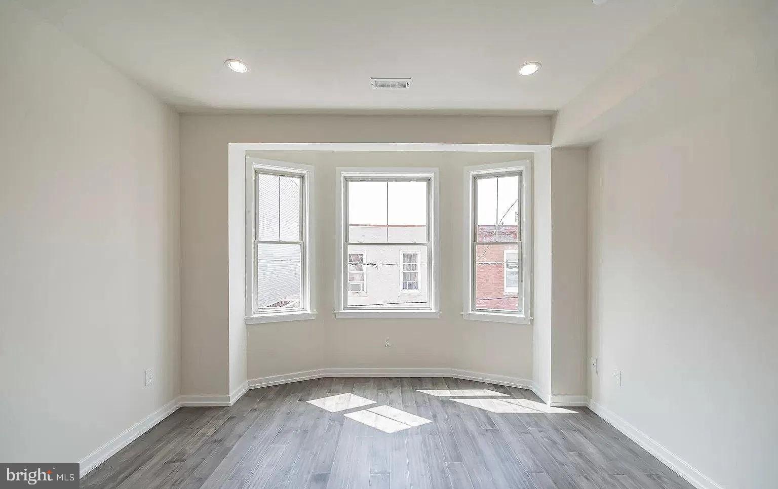 POINT BREEZE - Residential Lease