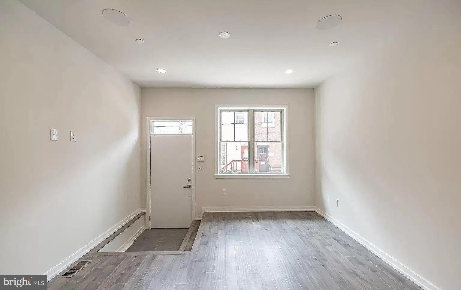 POINT BREEZE - Residential Lease