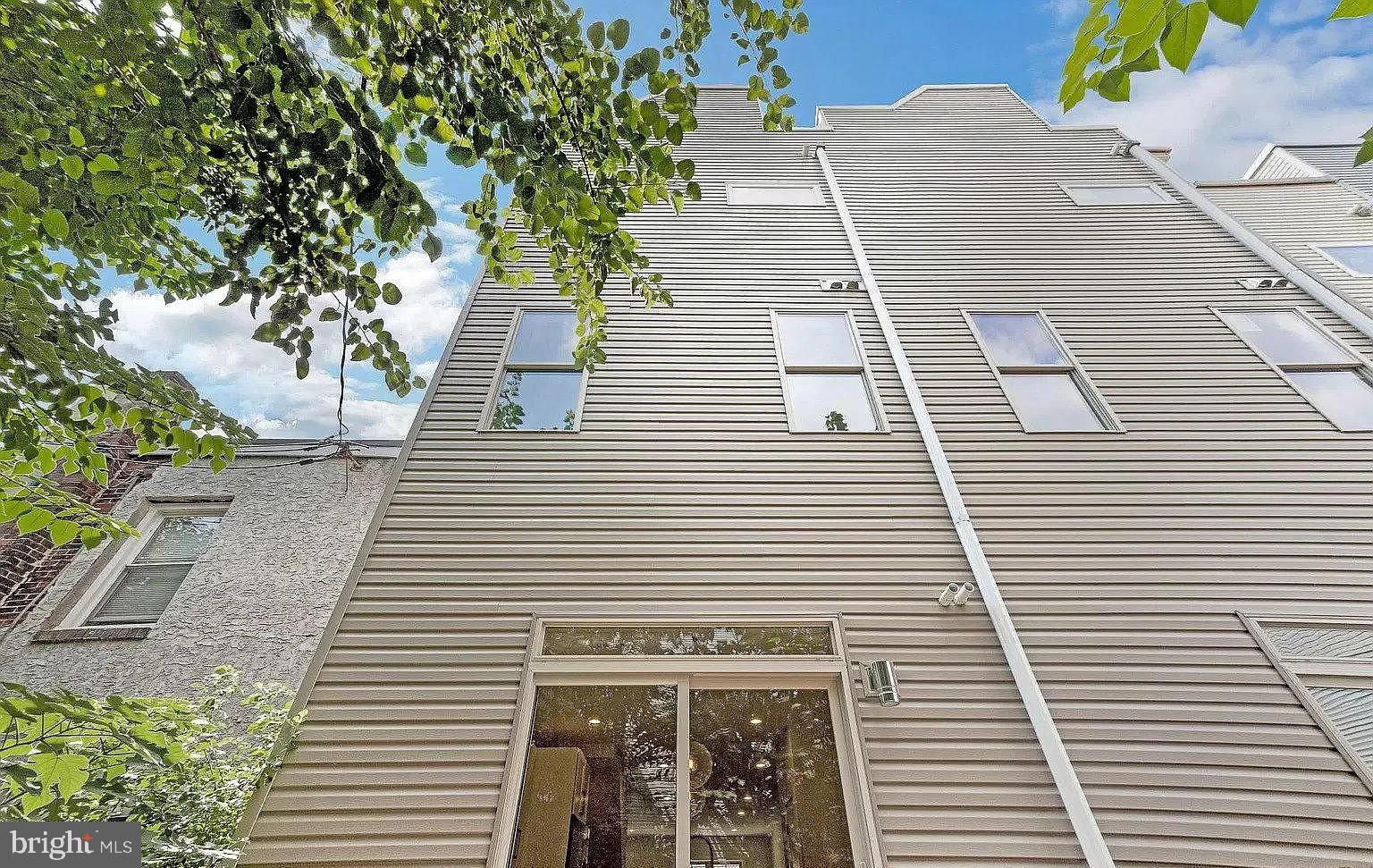 POINT BREEZE - Residential Lease