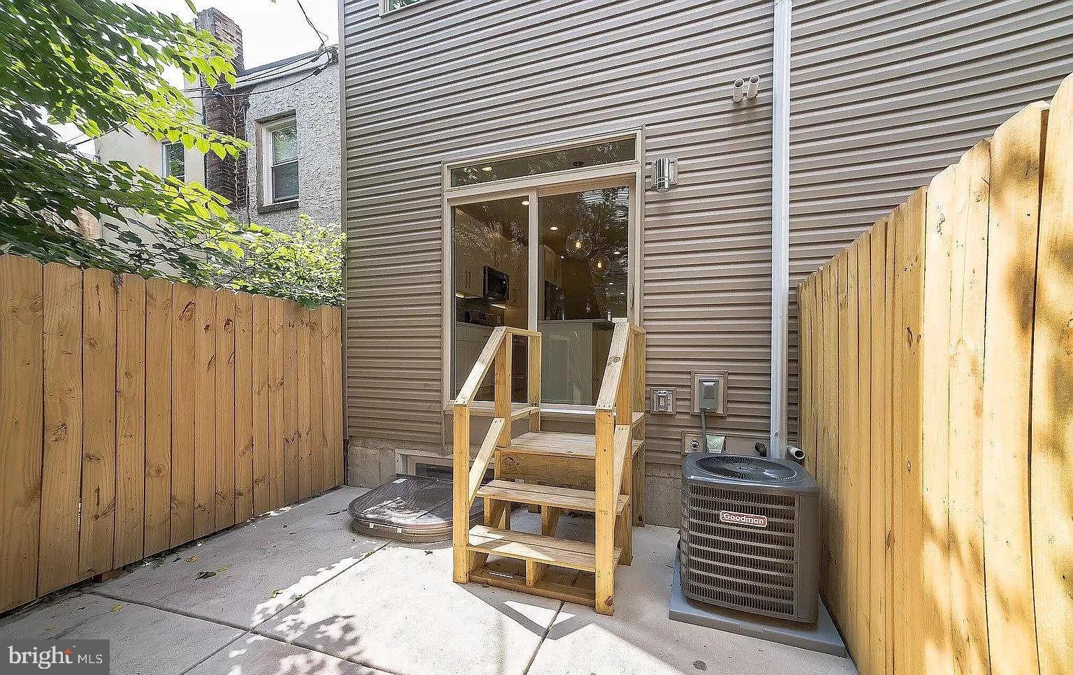 POINT BREEZE - Residential Lease